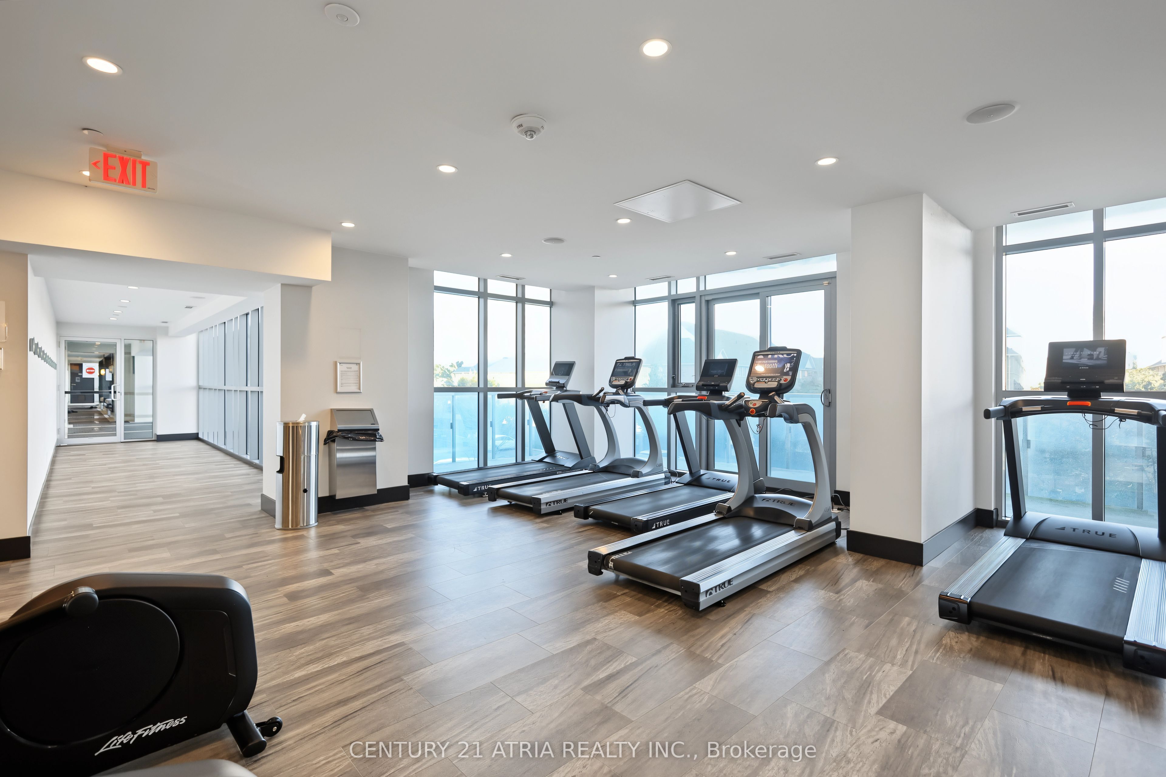 9471 Yonge Street 528 Property Photo 20