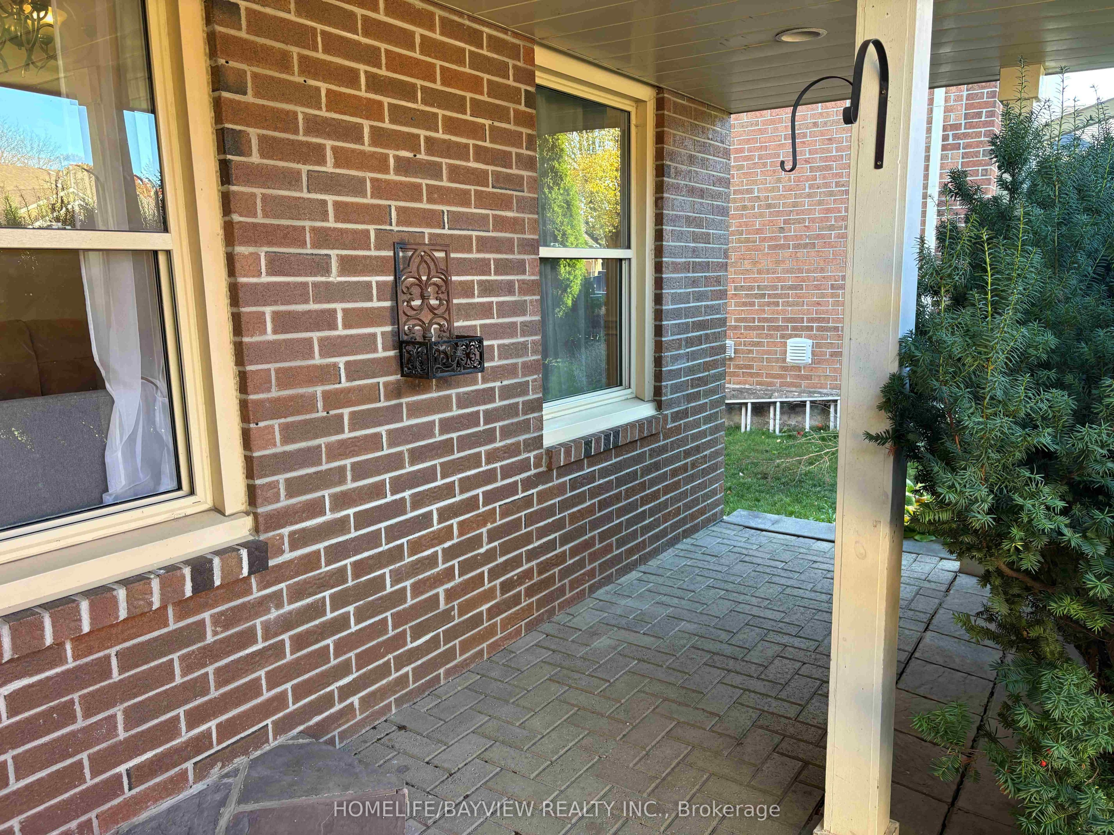271 John Bowser Crescent Property Photo 6