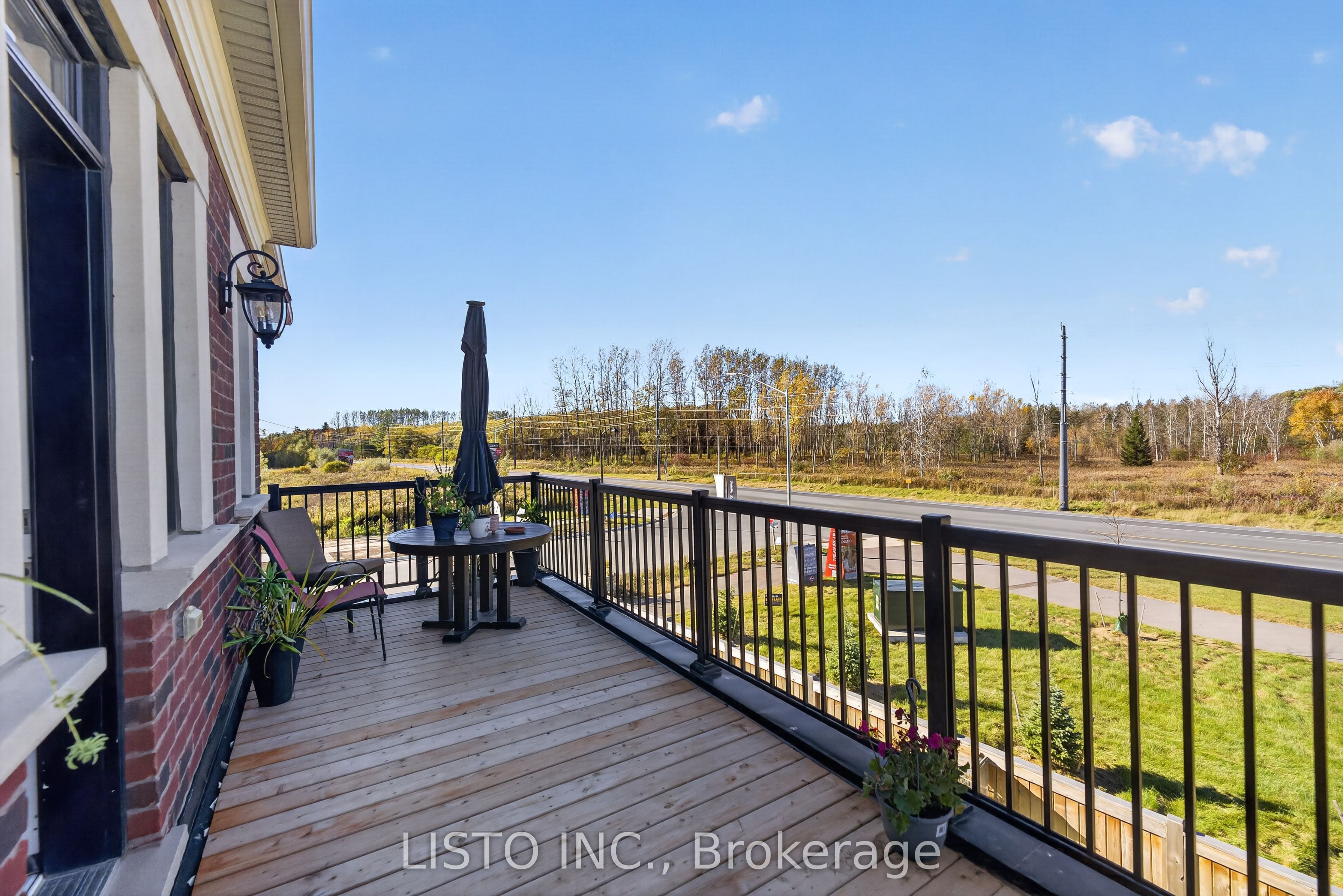 2 Heart Lake Circle N Property Photo 45