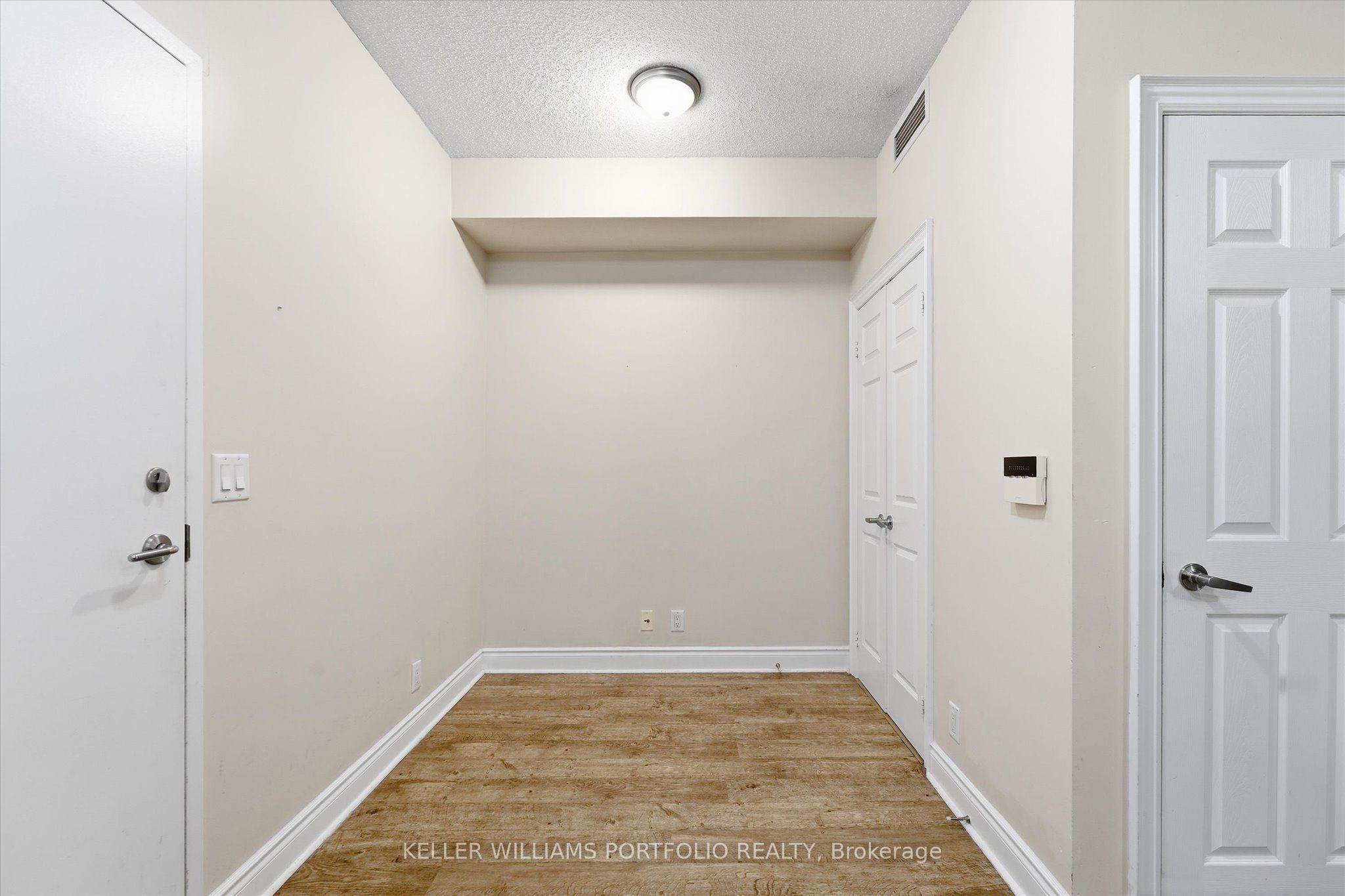 33 Cox Boulevard 133 Property Photo 3