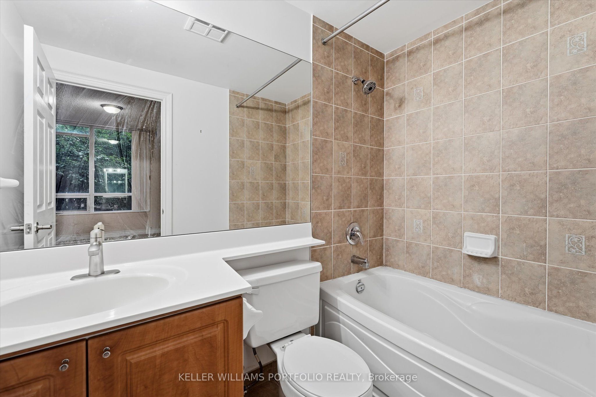33 Cox Boulevard 133 Property Photo 22