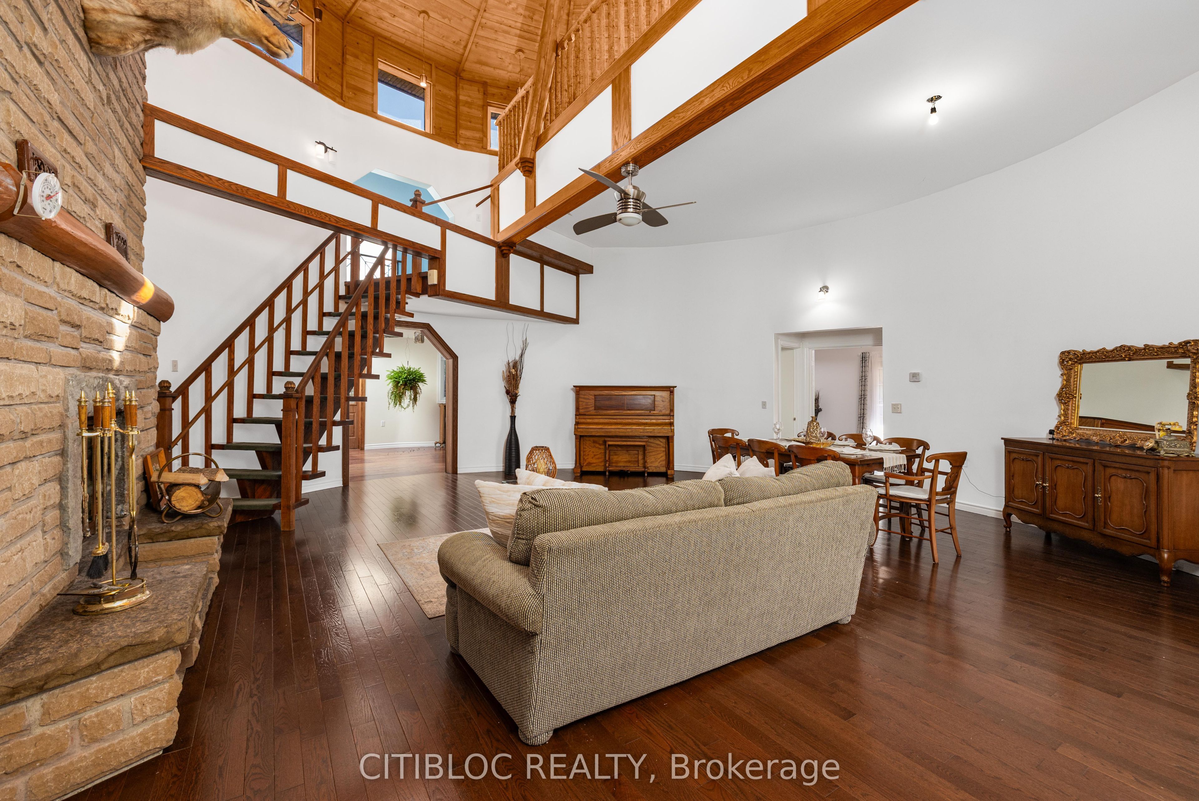 9394 County Rd 1 Road Property Photo 12