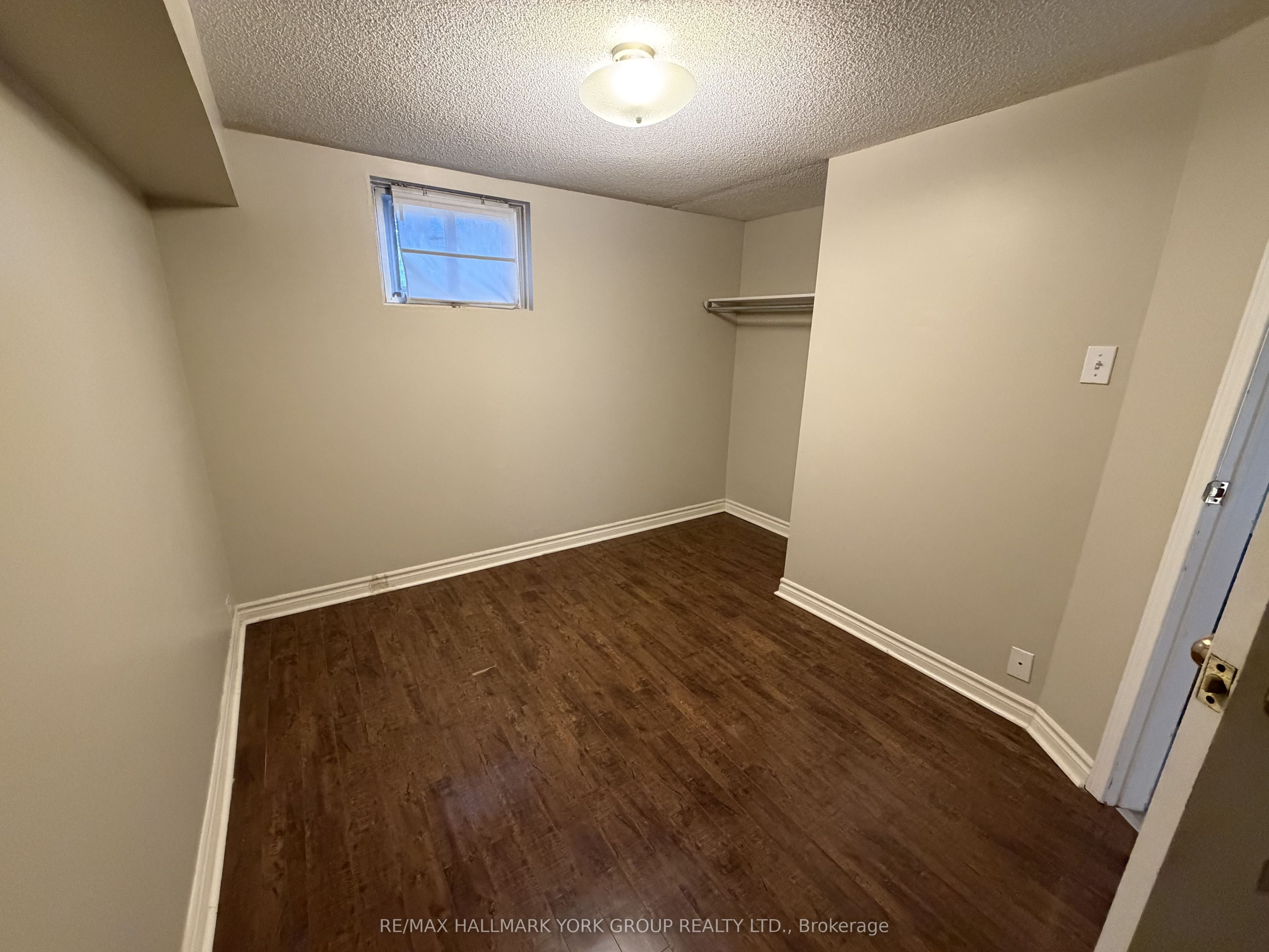47 Longford Drive Lower Property Photo 7