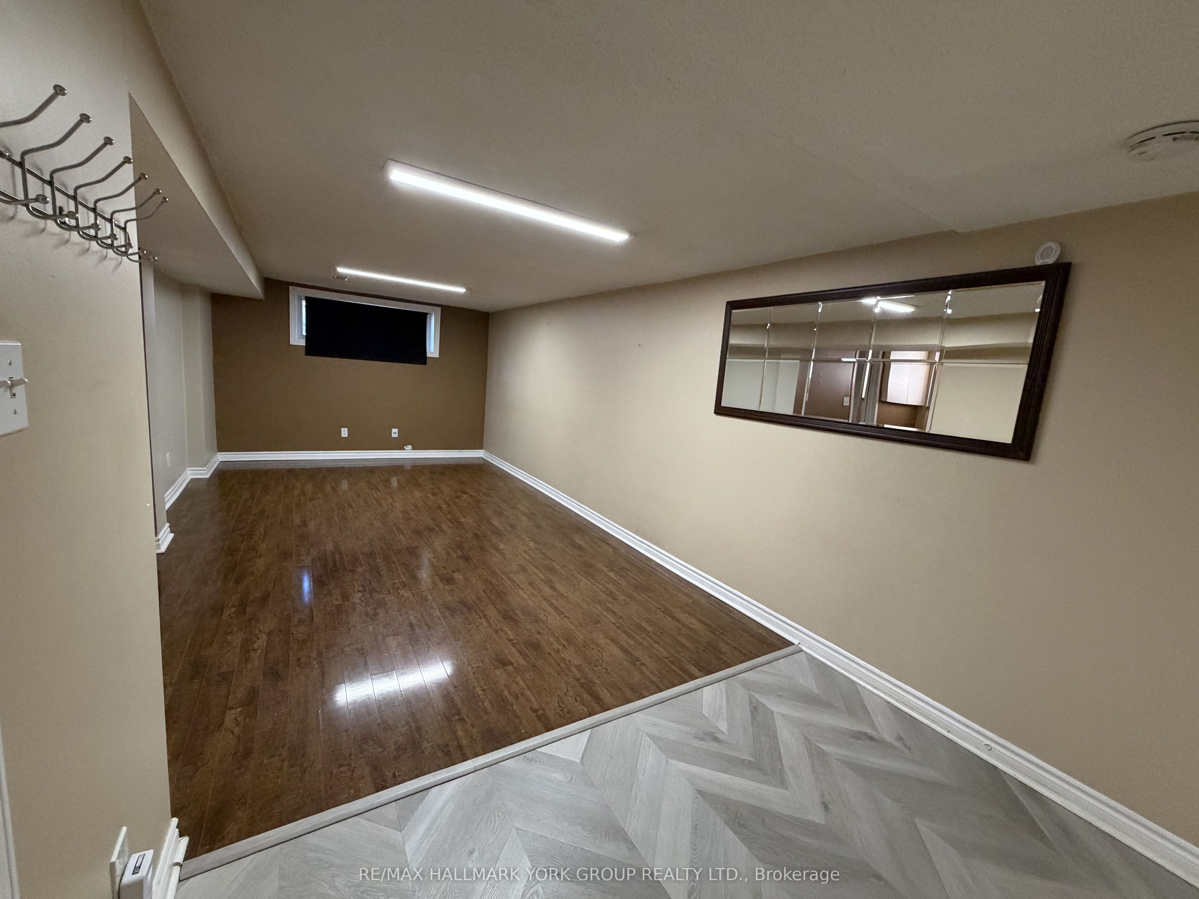 47 Longford Drive Lower Property Photo 8