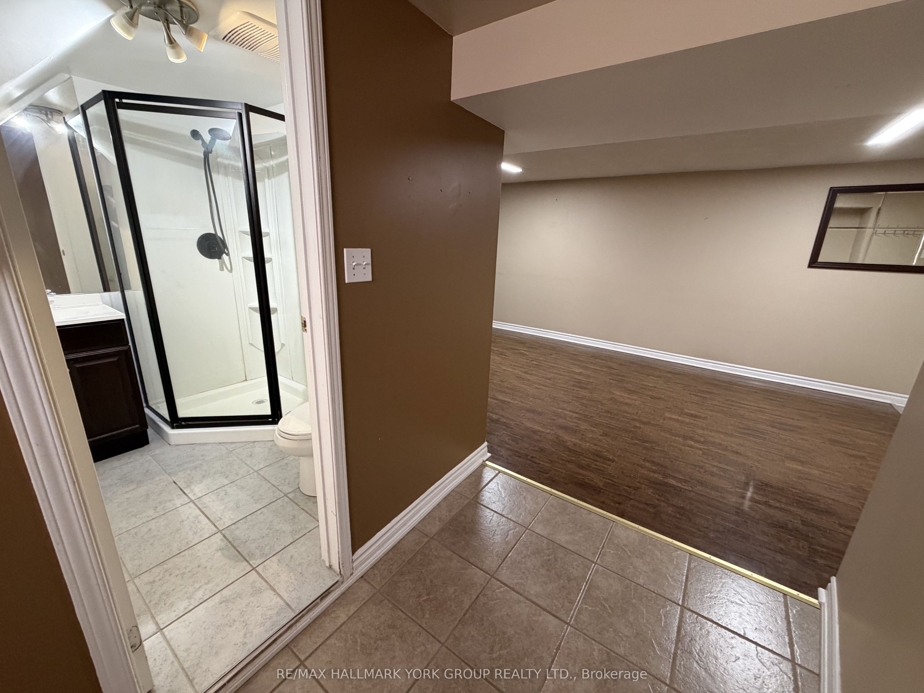 47 Longford Drive Lower Property Photo 11