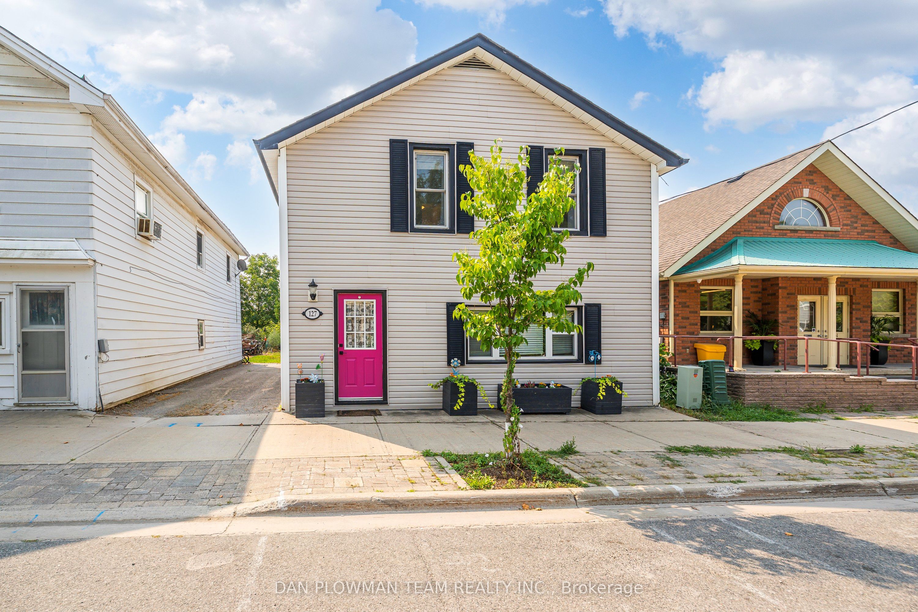 127 River Street Property Photo 1