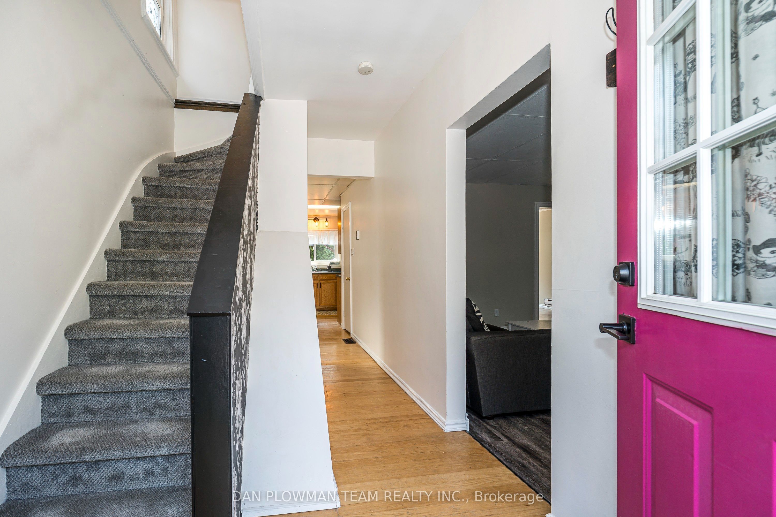 127 River Street Property Photo 4