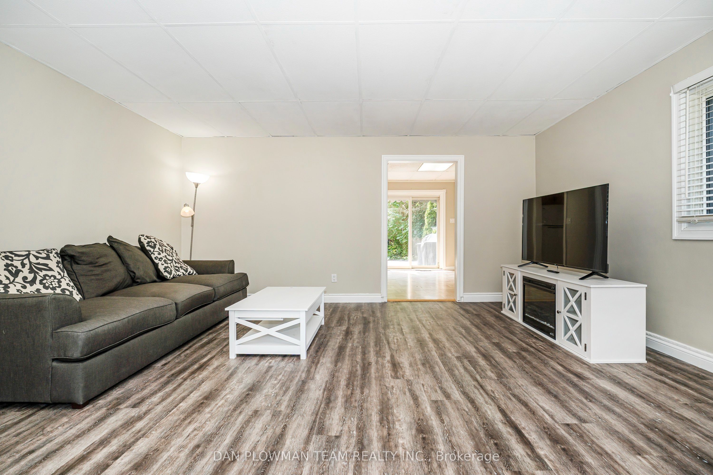 127 River Street Property Photo 6