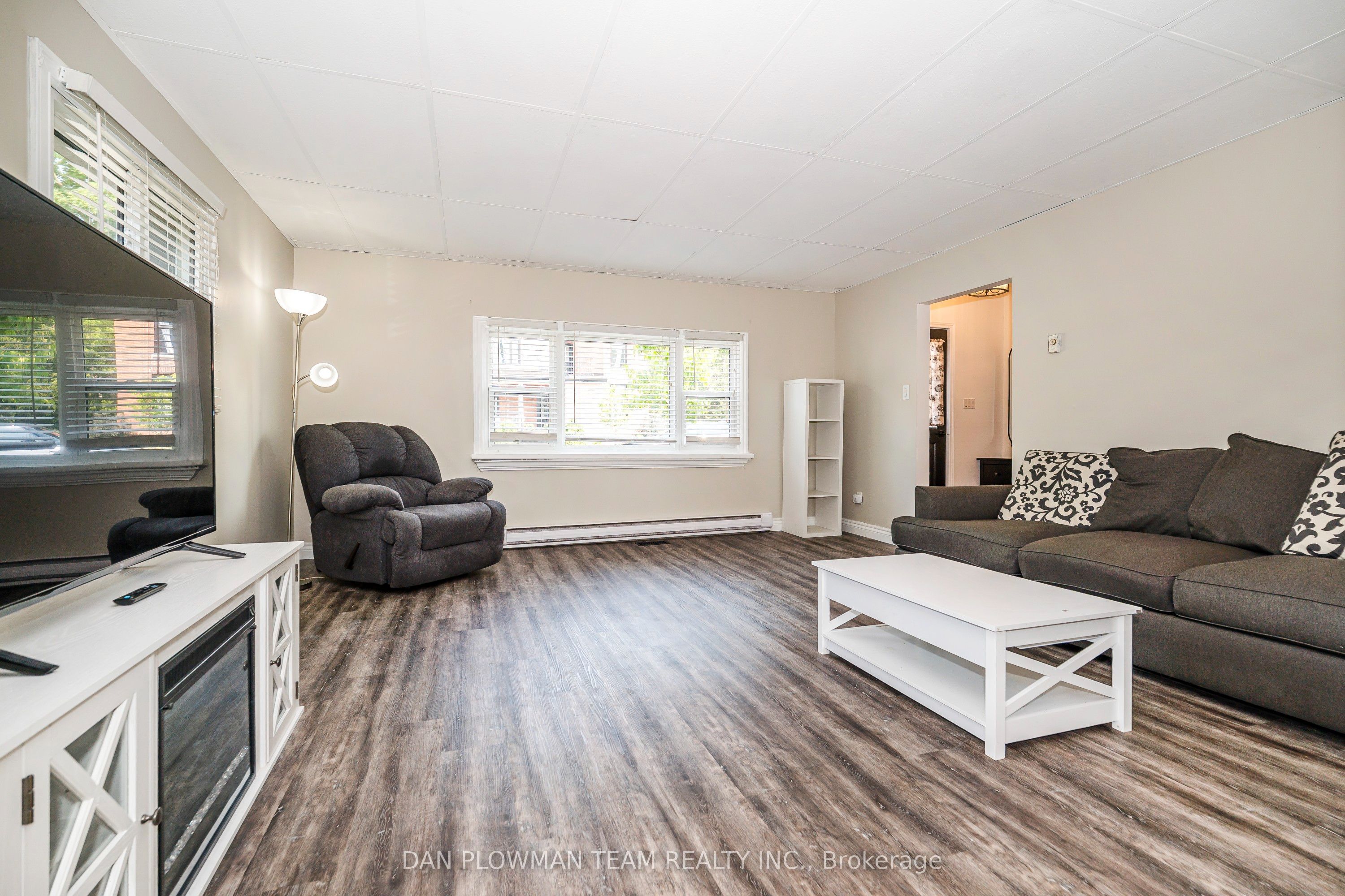 127 River Street Property Photo 7