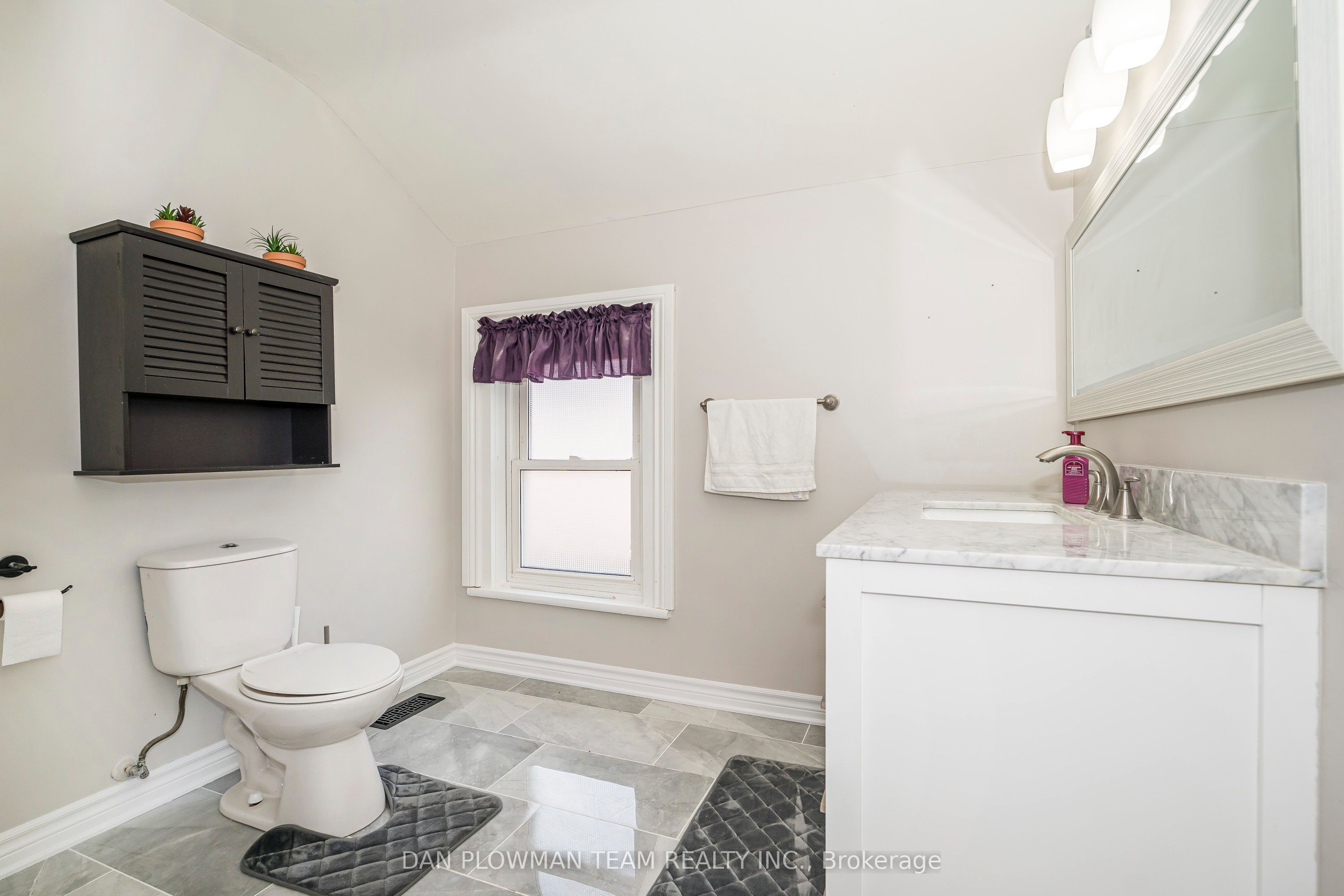 127 River Street Property Photo 26