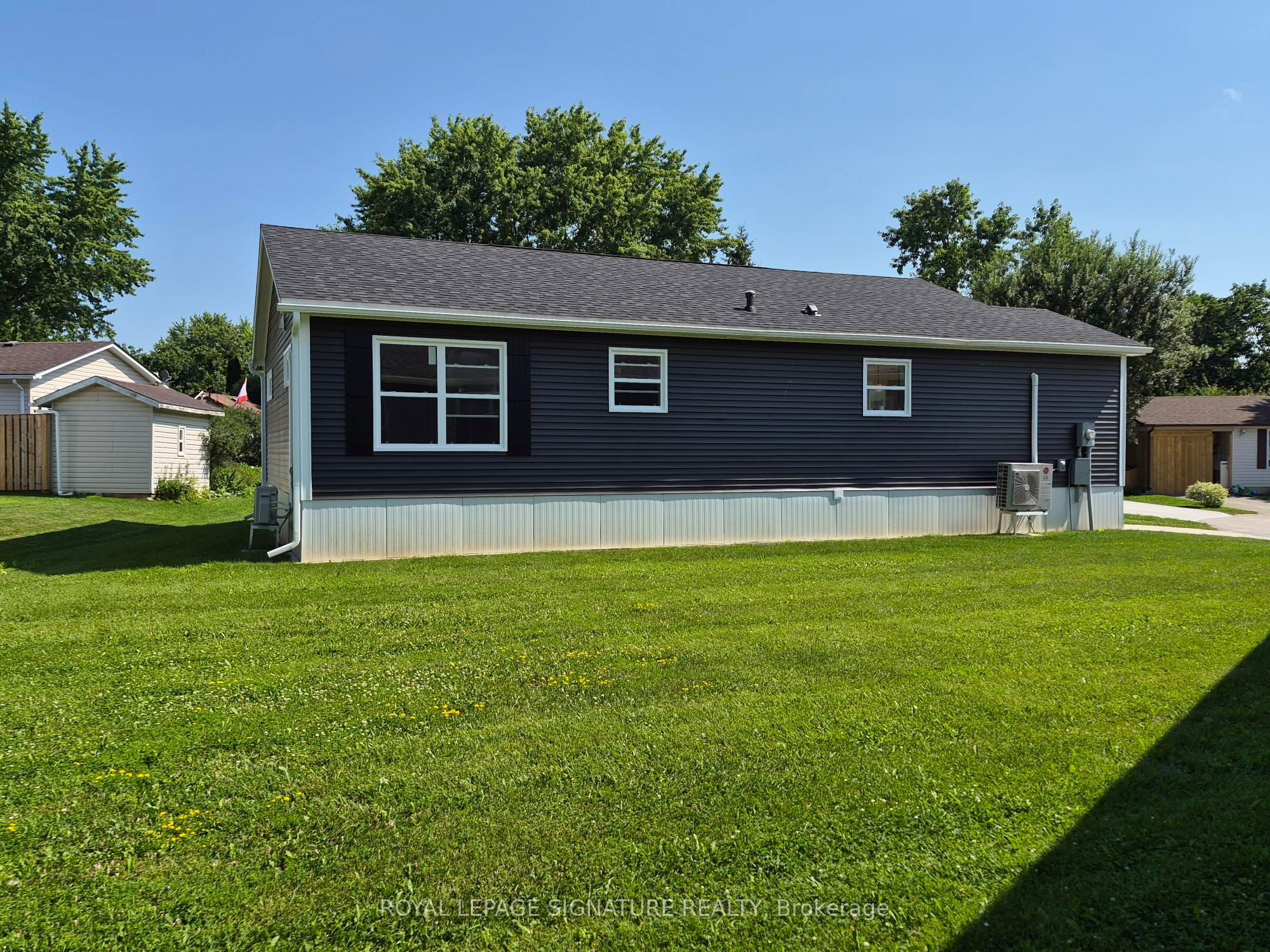 18 Briarwood Place Property Photo 5