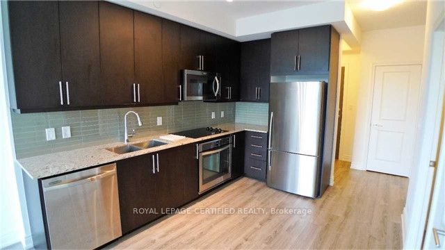 9608 Yonge Street 701 Property Photo 8