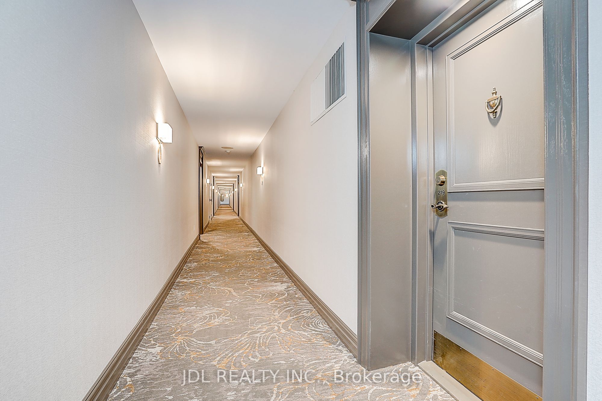 7825 Bayview Avenue 219 Property Photo 6