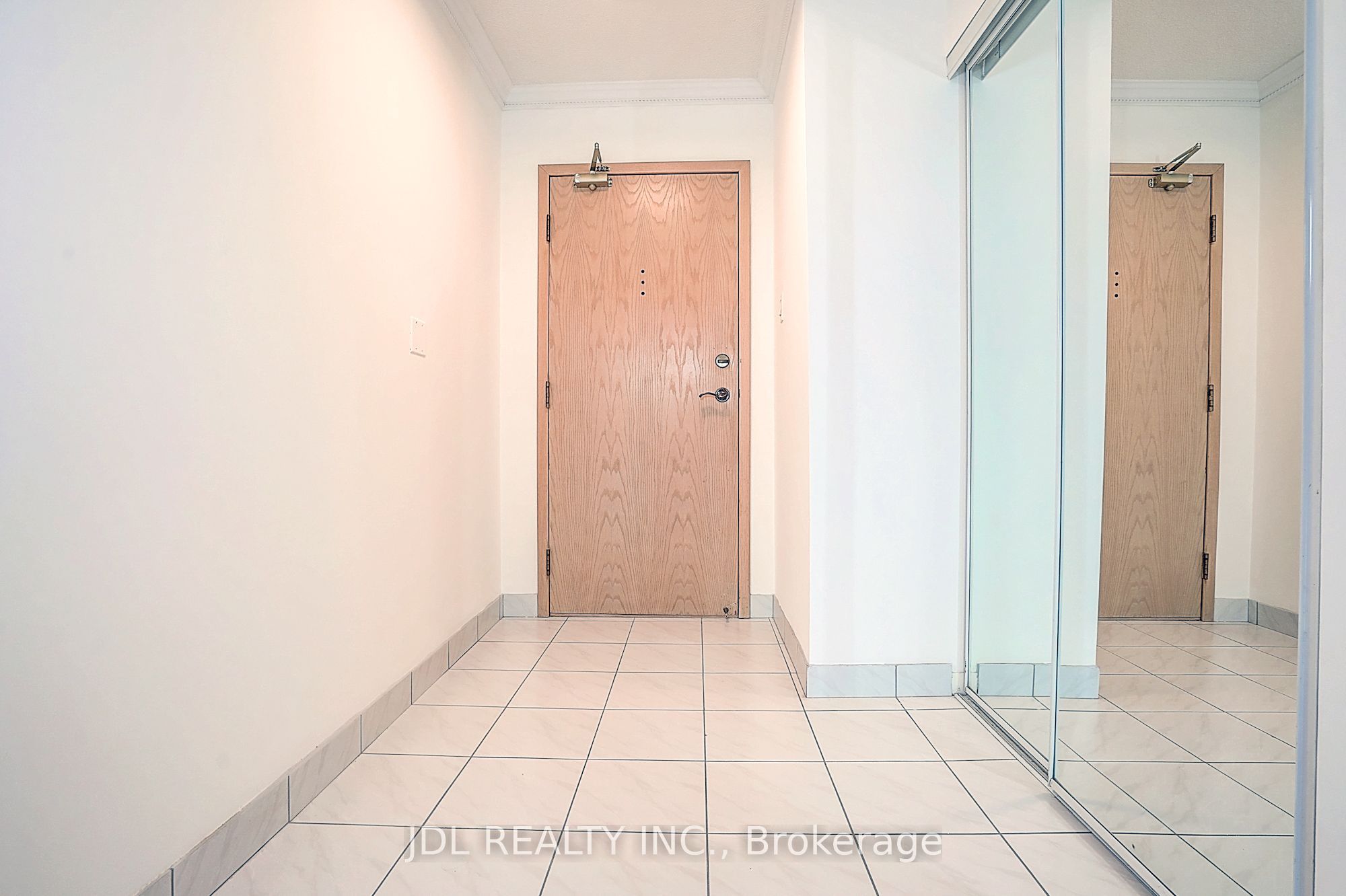 7825 Bayview Avenue 219 Property Photo 8