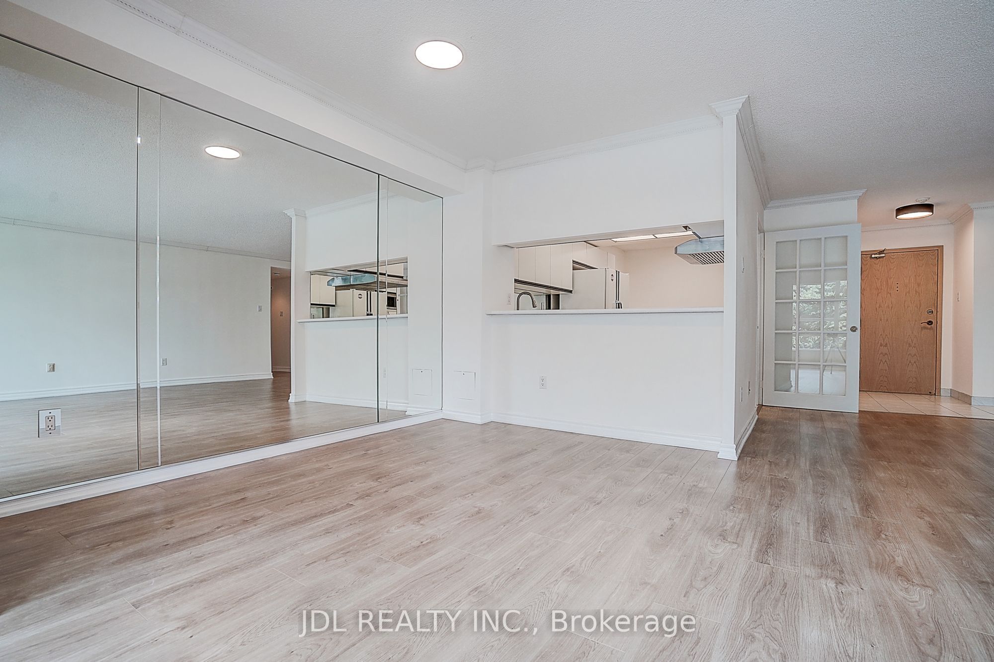 7825 Bayview Avenue 219 Property Photo 16