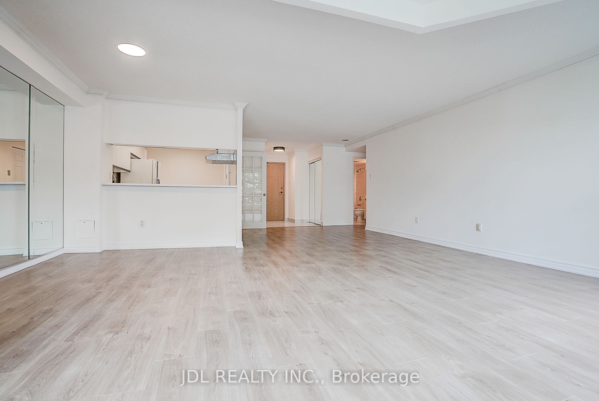 7825 Bayview Avenue 219 Property Photo 17