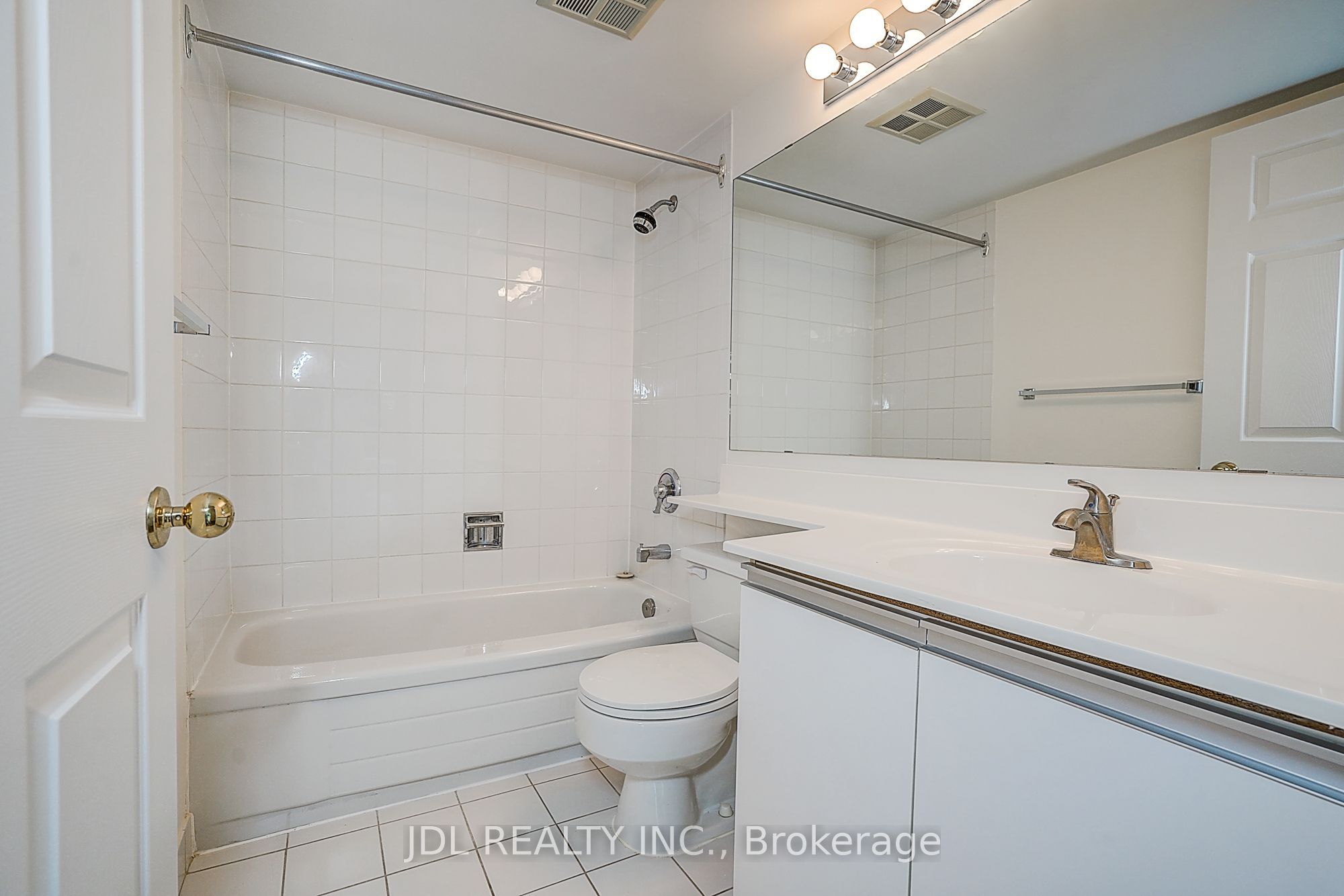 7825 Bayview Avenue 219 Property Photo 24