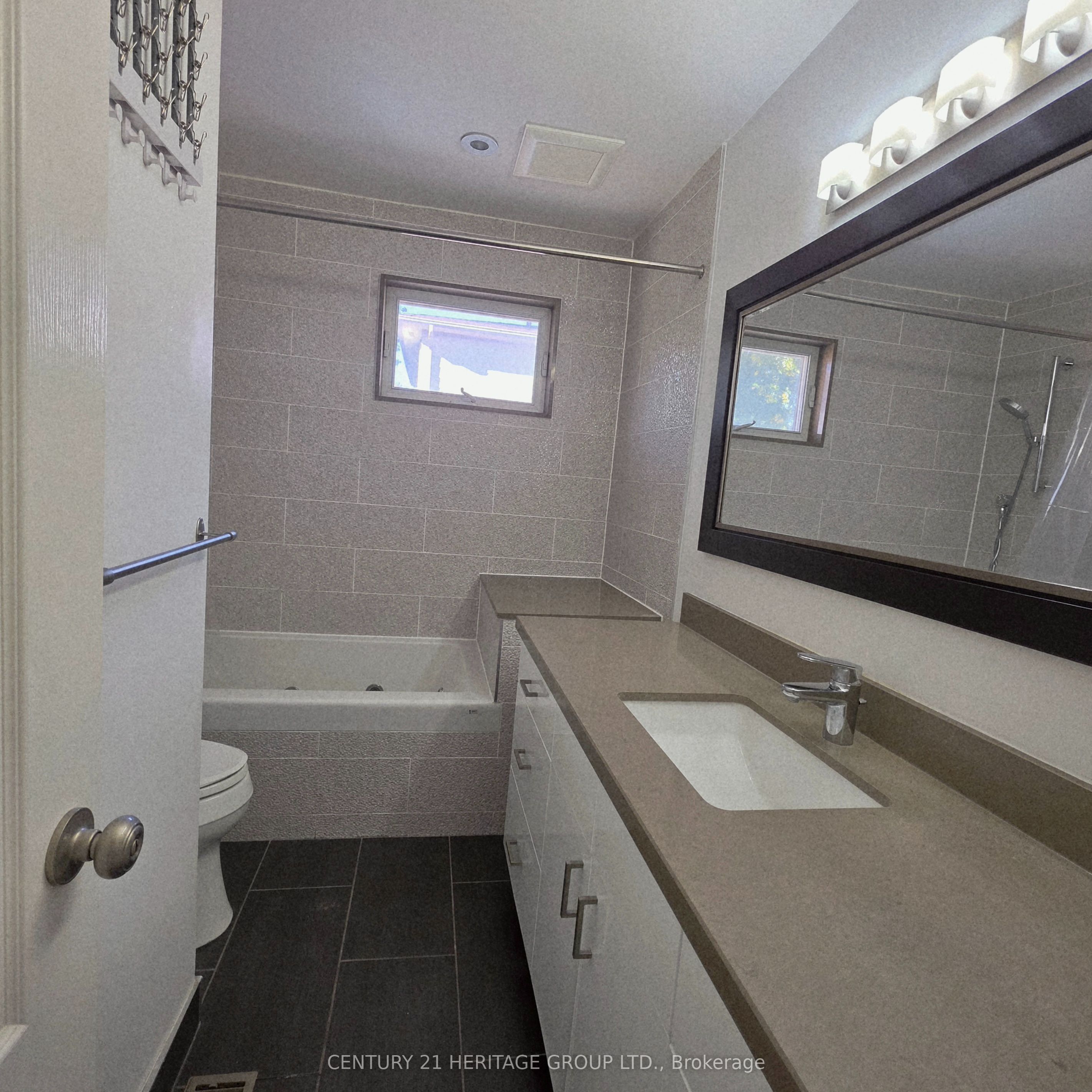 42 Fred Valley Drive Property Photo 20