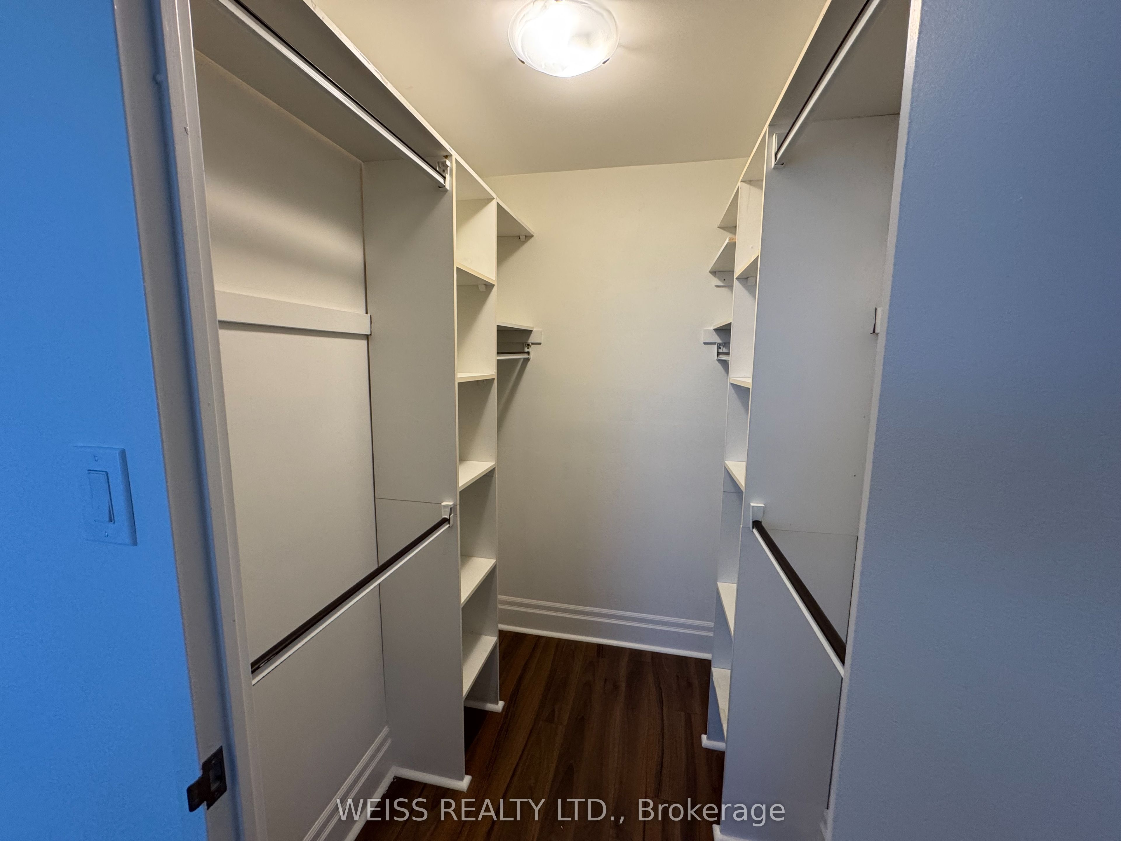 7460 Bathurst Street 904 Property Photo 19