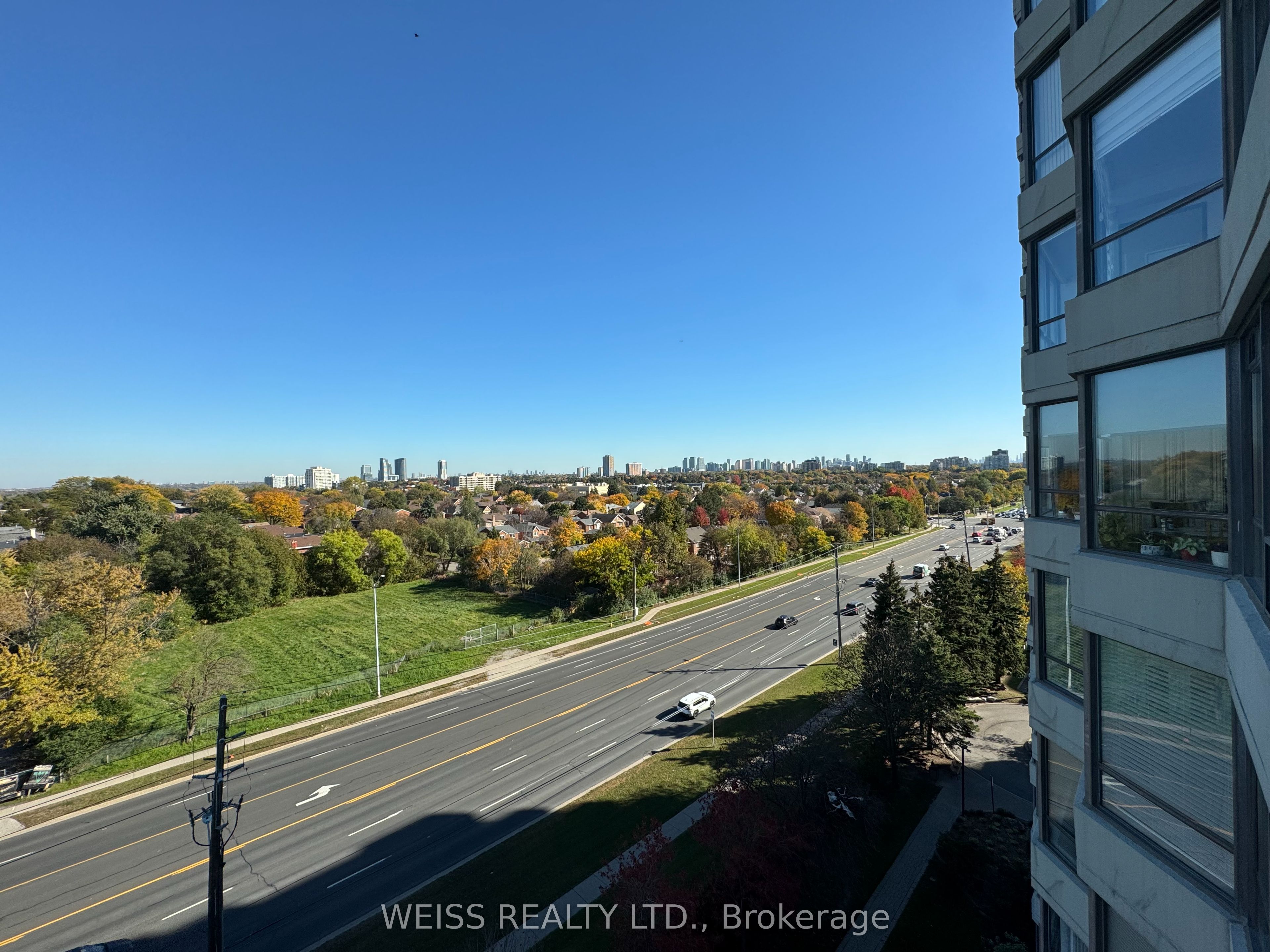 7460 Bathurst Street 904 Property Photo 22