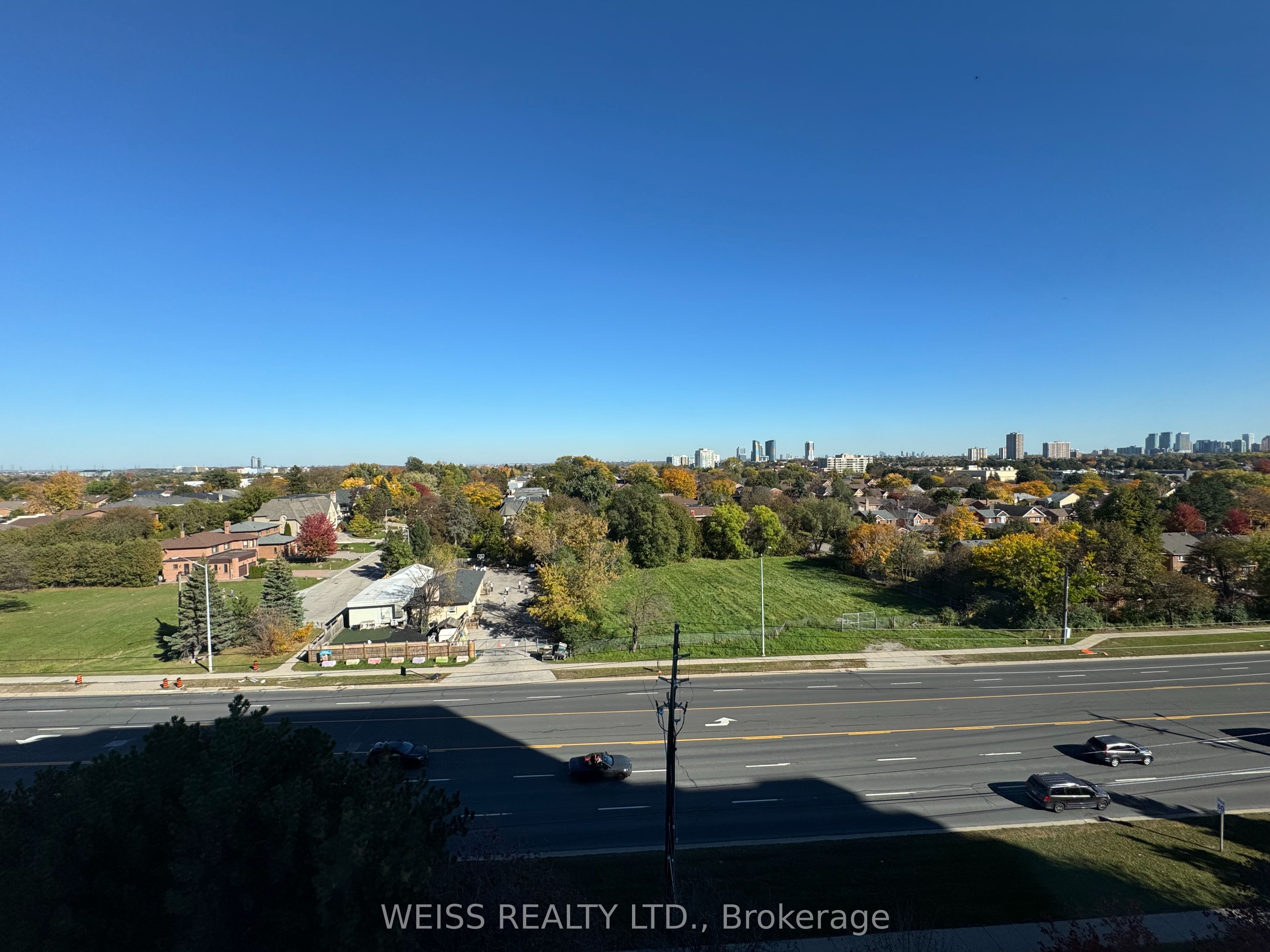 7460 Bathurst Street 904 Property Photo 23