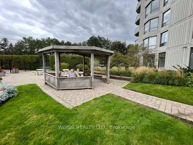 7460 Bathurst Street 904 Property Photo 25