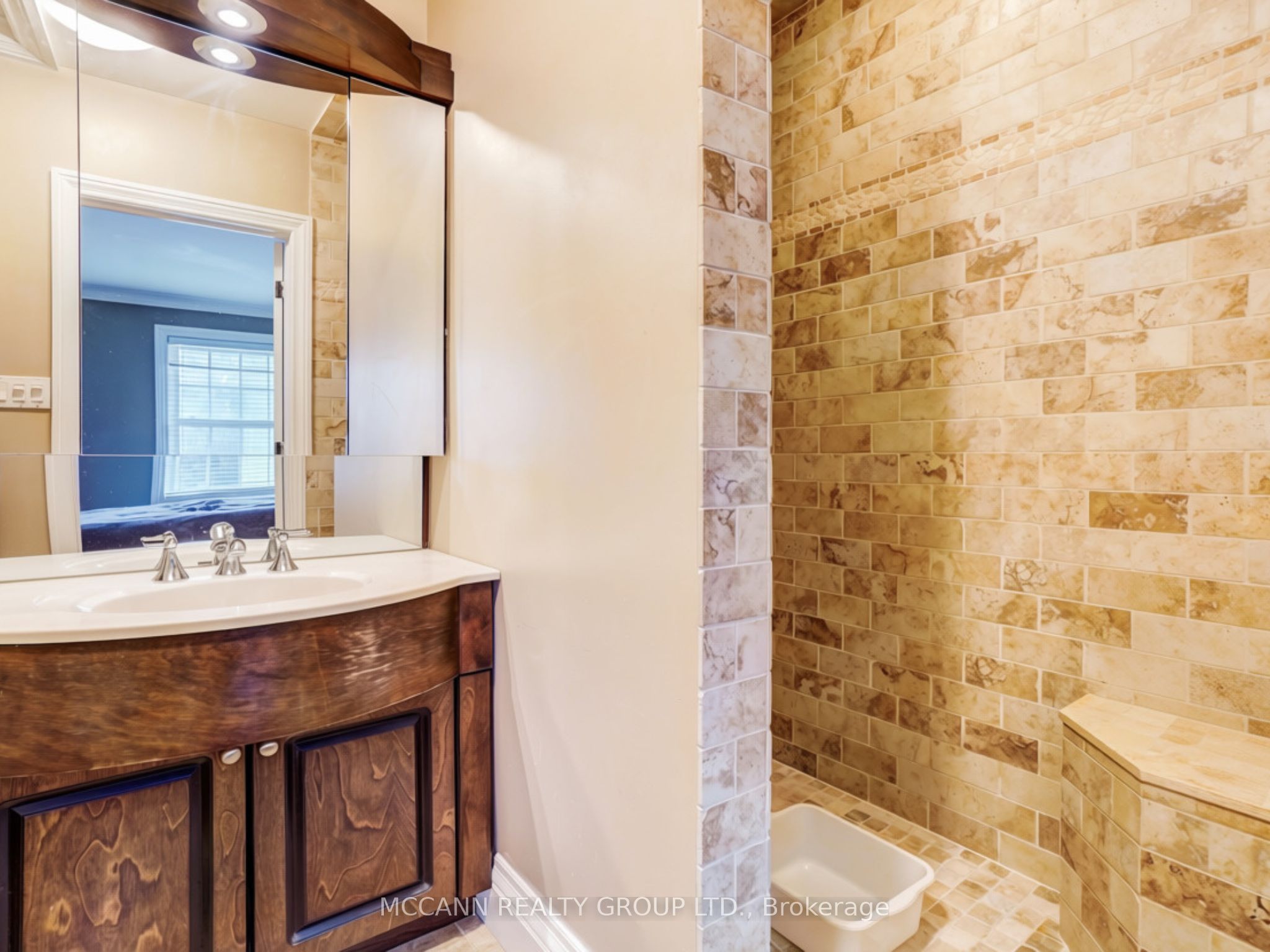 6358 Main Street Property Photo 14