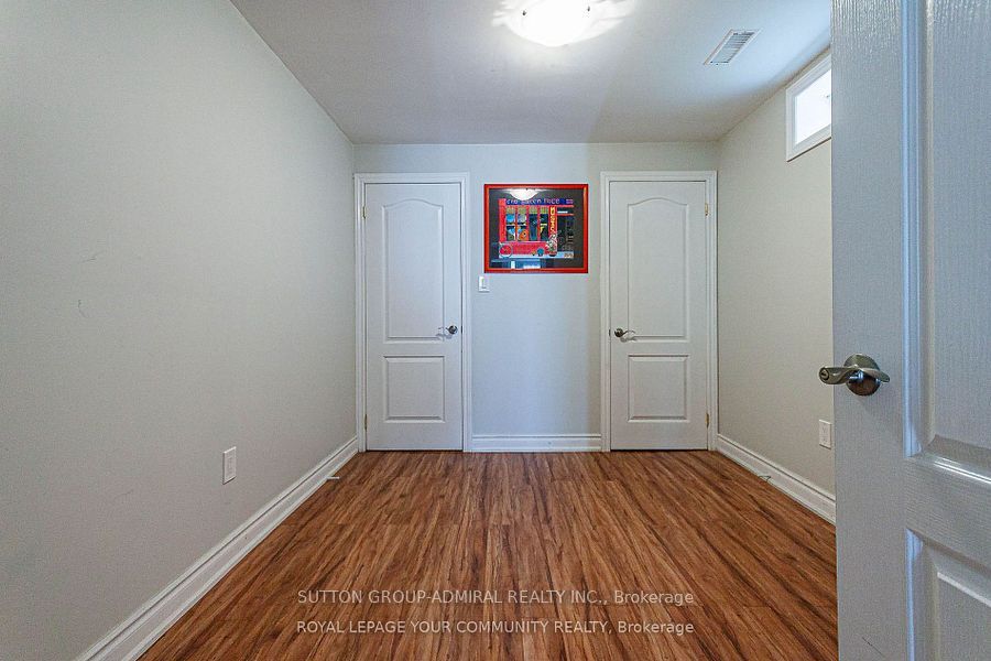 111 Deerwood Crescent Room 1 Property Photo 6