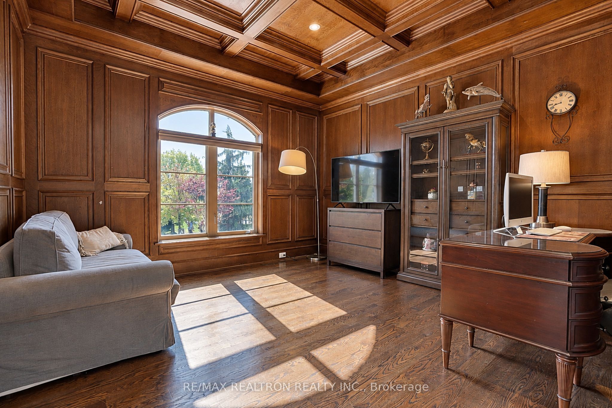 2 Beau Court Property Photo 9