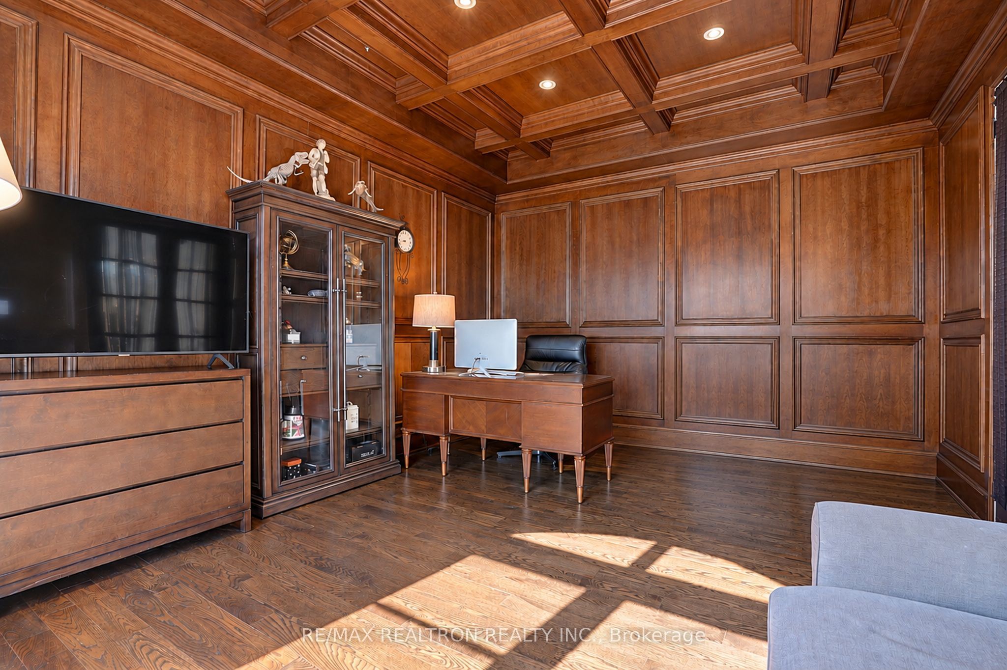 2 Beau Court Property Photo 10