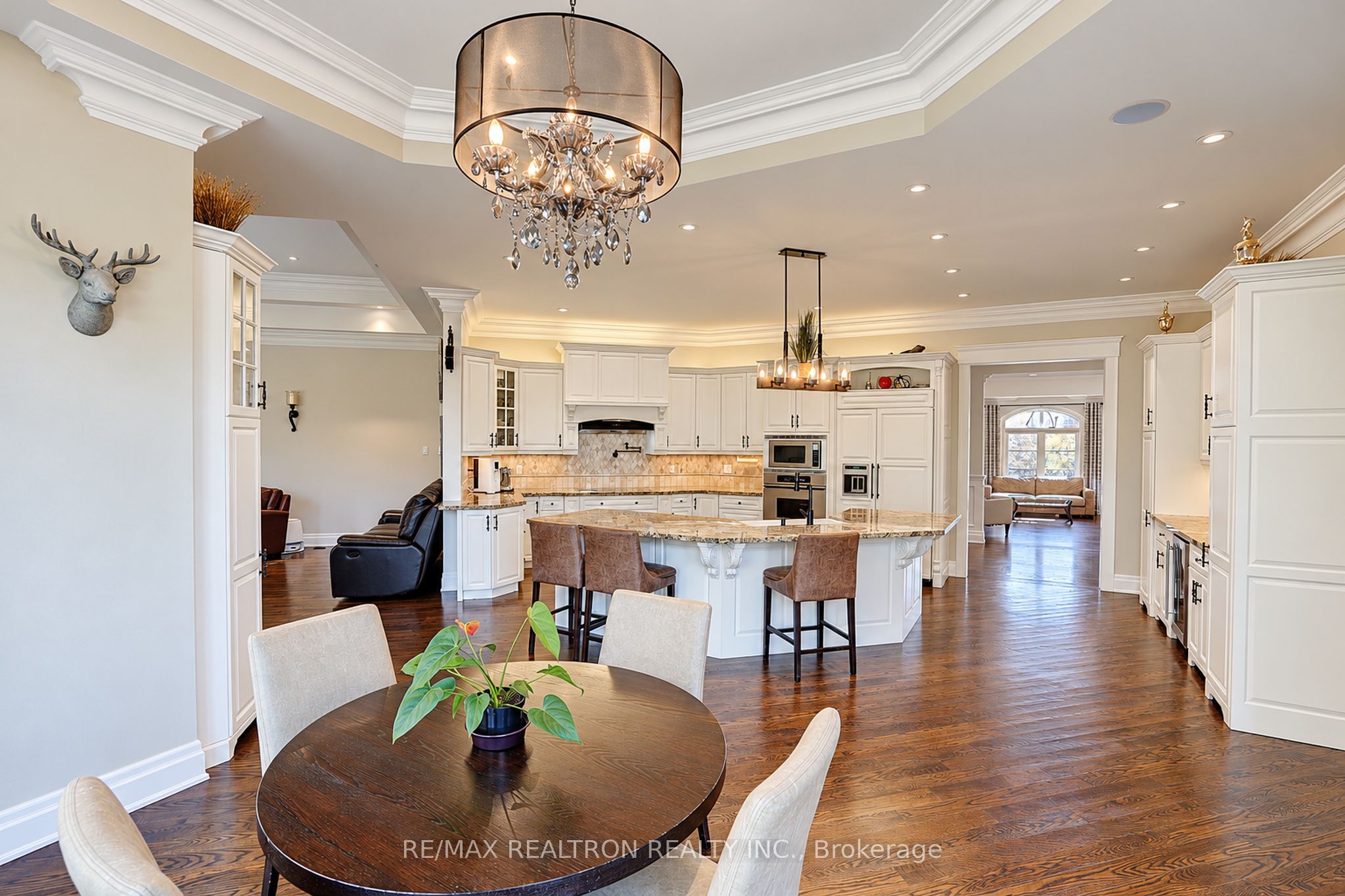2 Beau Court Property Photo 18
