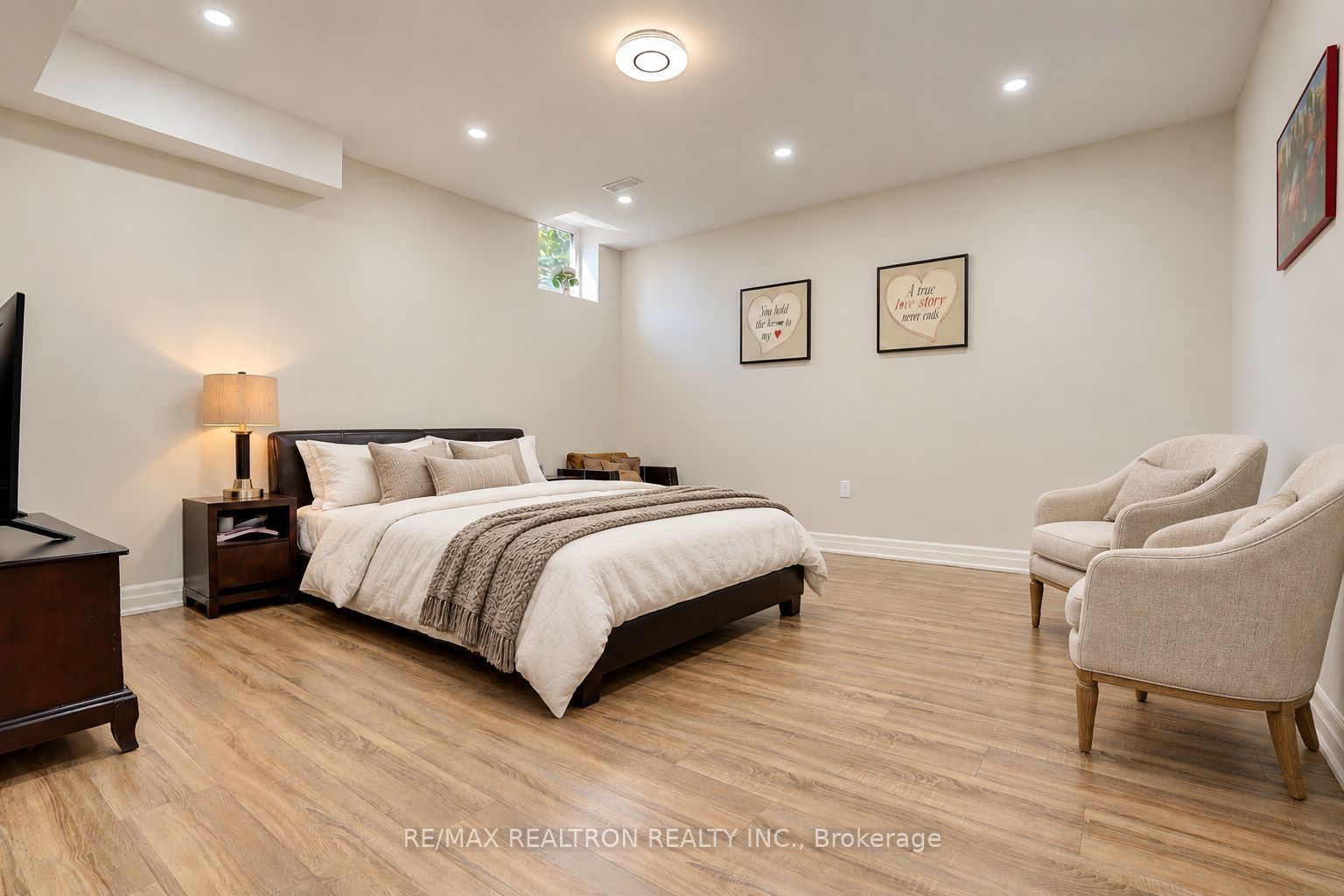 2 Beau Court Property Photo 39