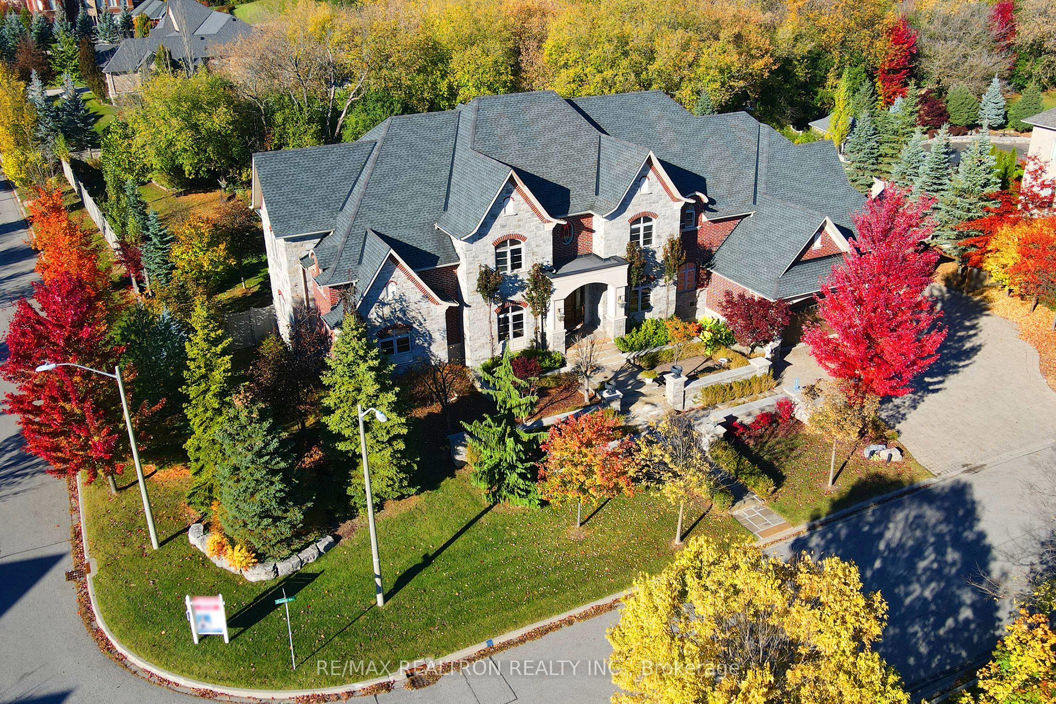 2 Beau Court Property Photo 49