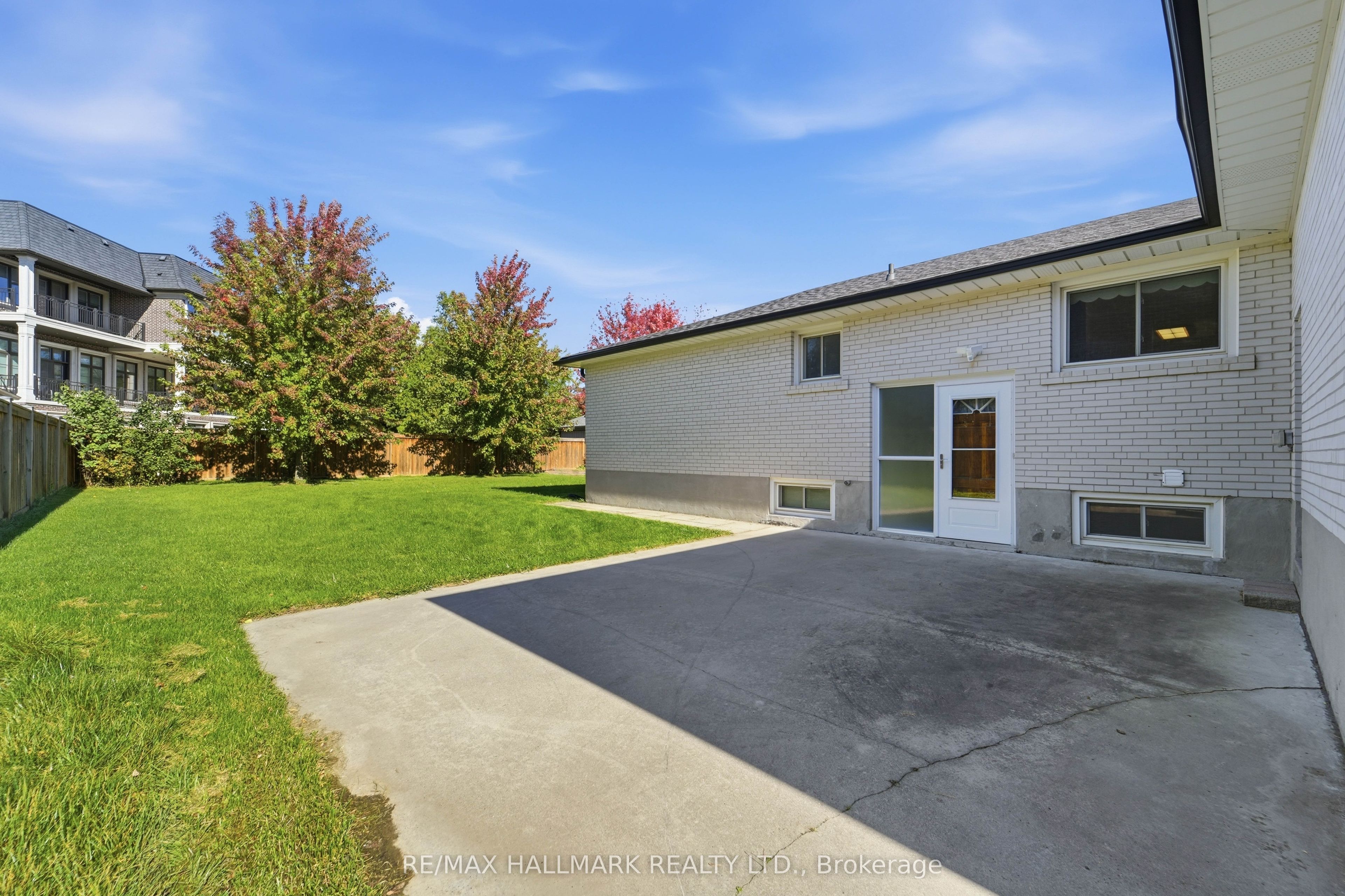 198 Weldrick Road W Property Photo 18