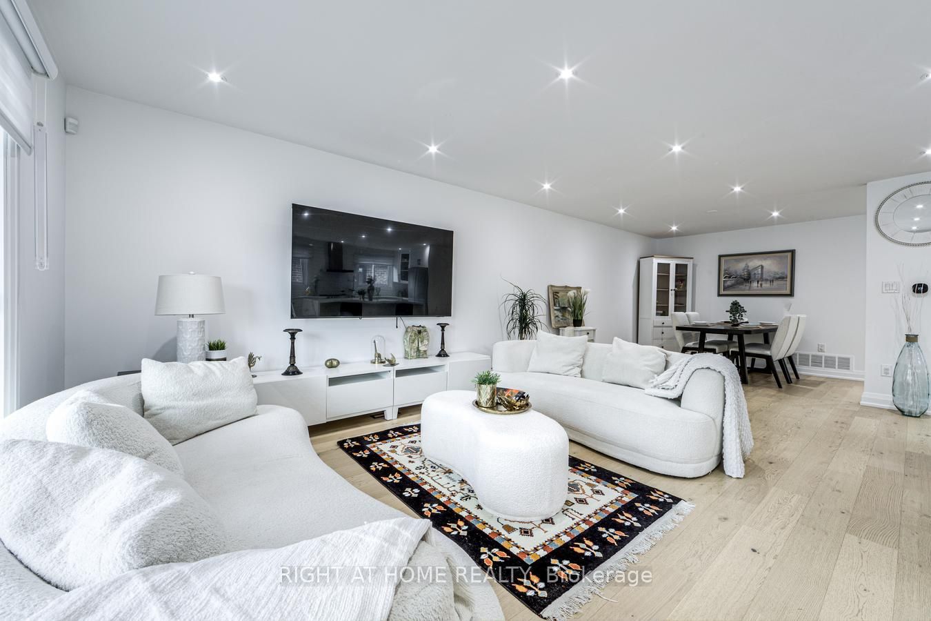 84 Aberdeen Avenue Property Photo 8