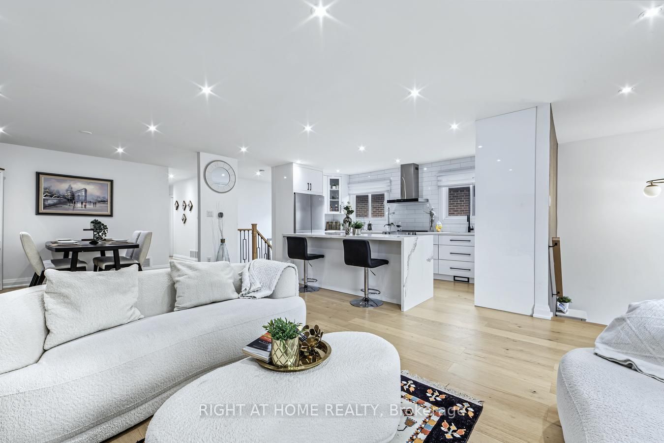 84 Aberdeen Avenue Property Photo 11