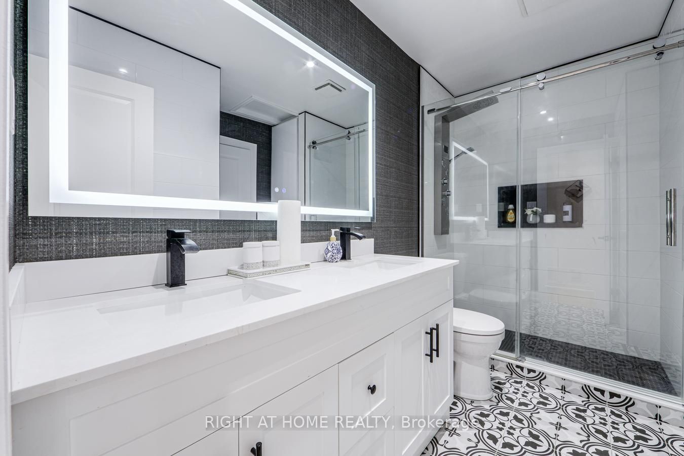 84 Aberdeen Avenue Property Photo 28