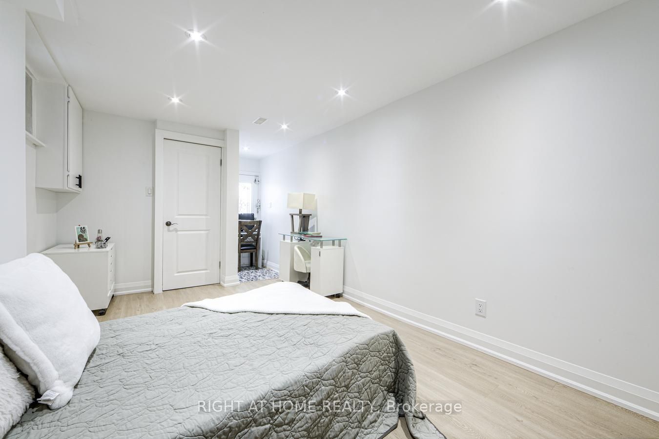 84 Aberdeen Avenue Property Photo 41