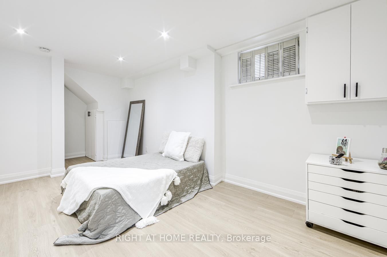 84 Aberdeen Avenue Property Photo 43