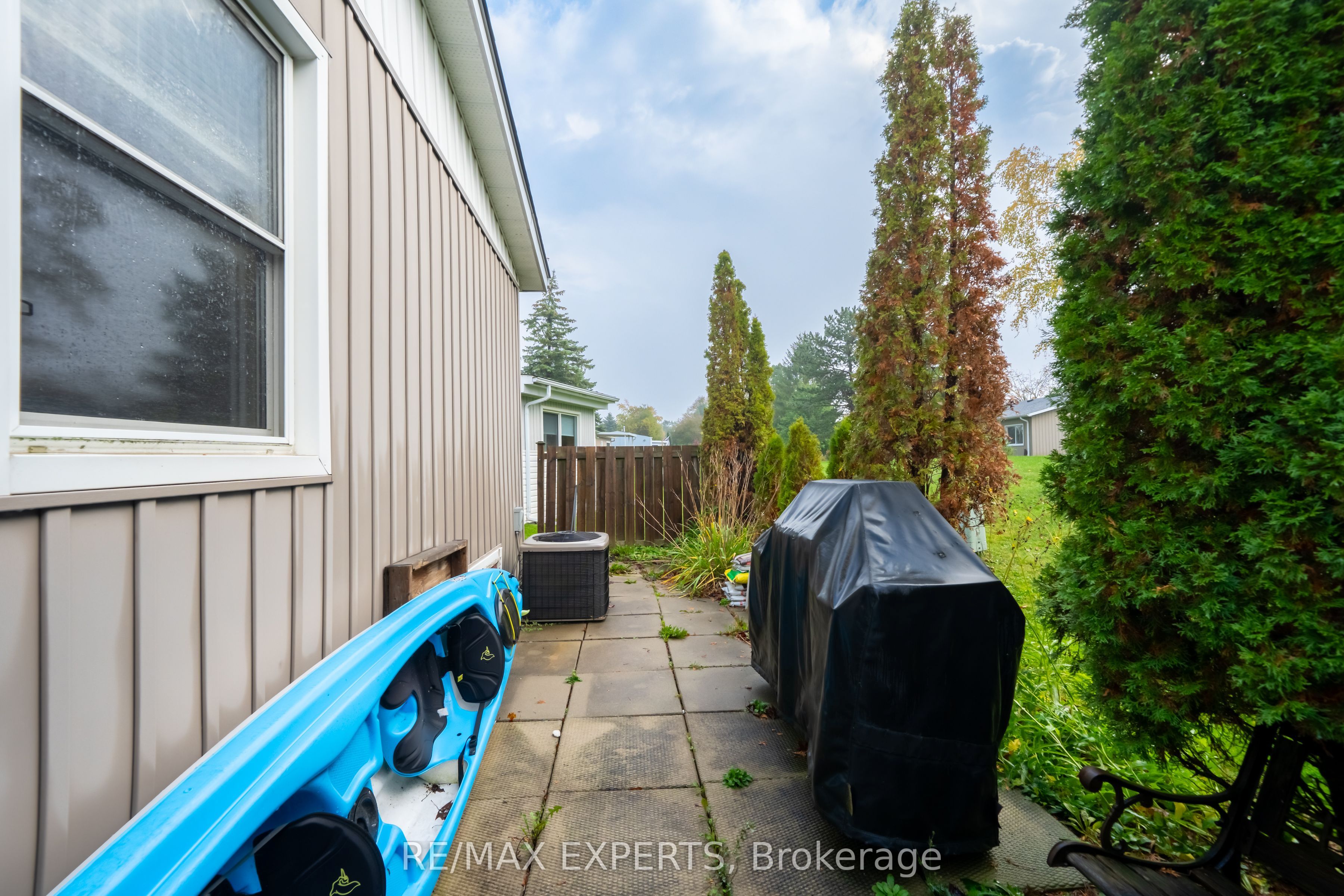 77 Linden Lane Property Photo 9