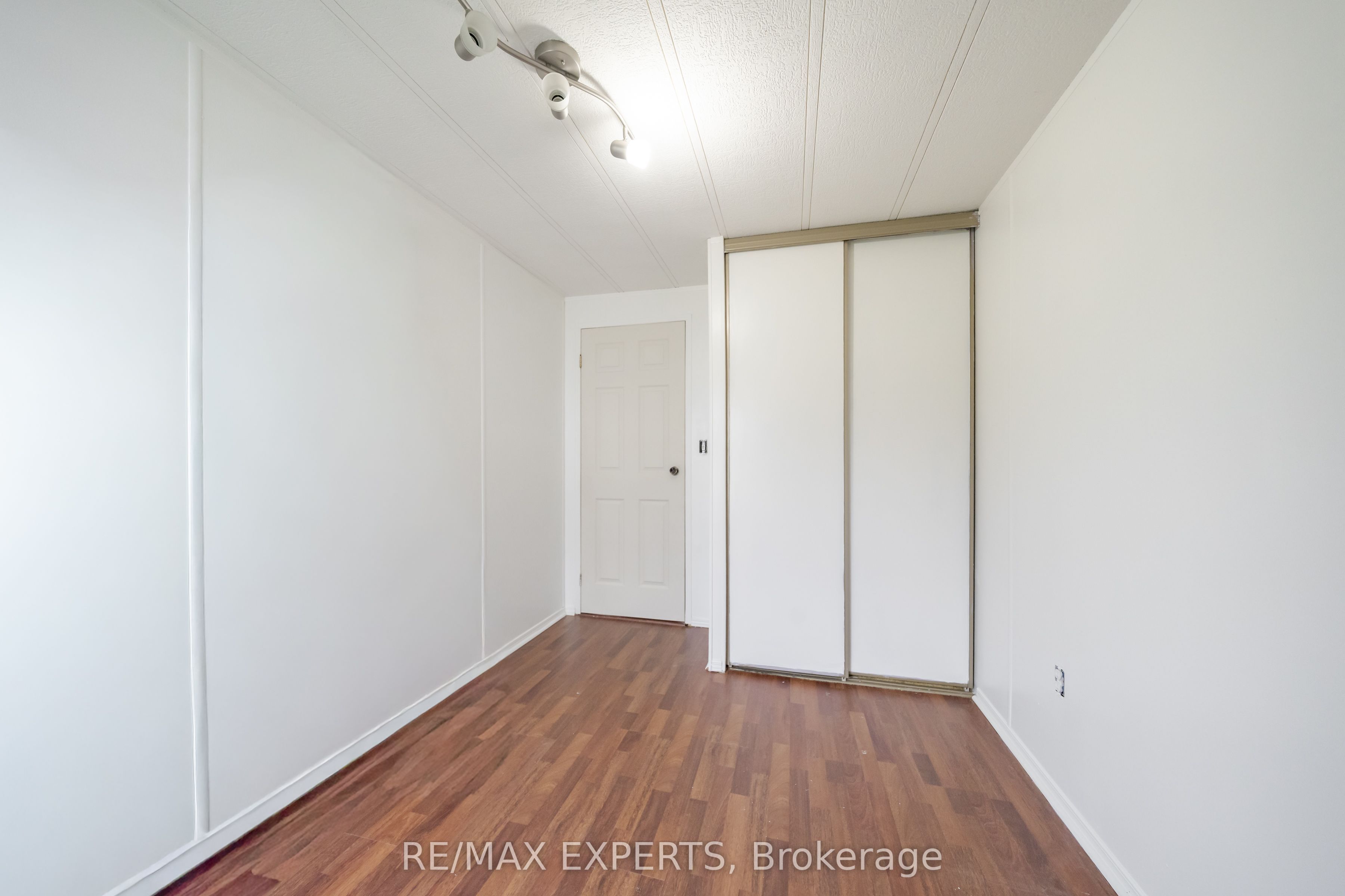 77 Linden Lane Property Photo 11