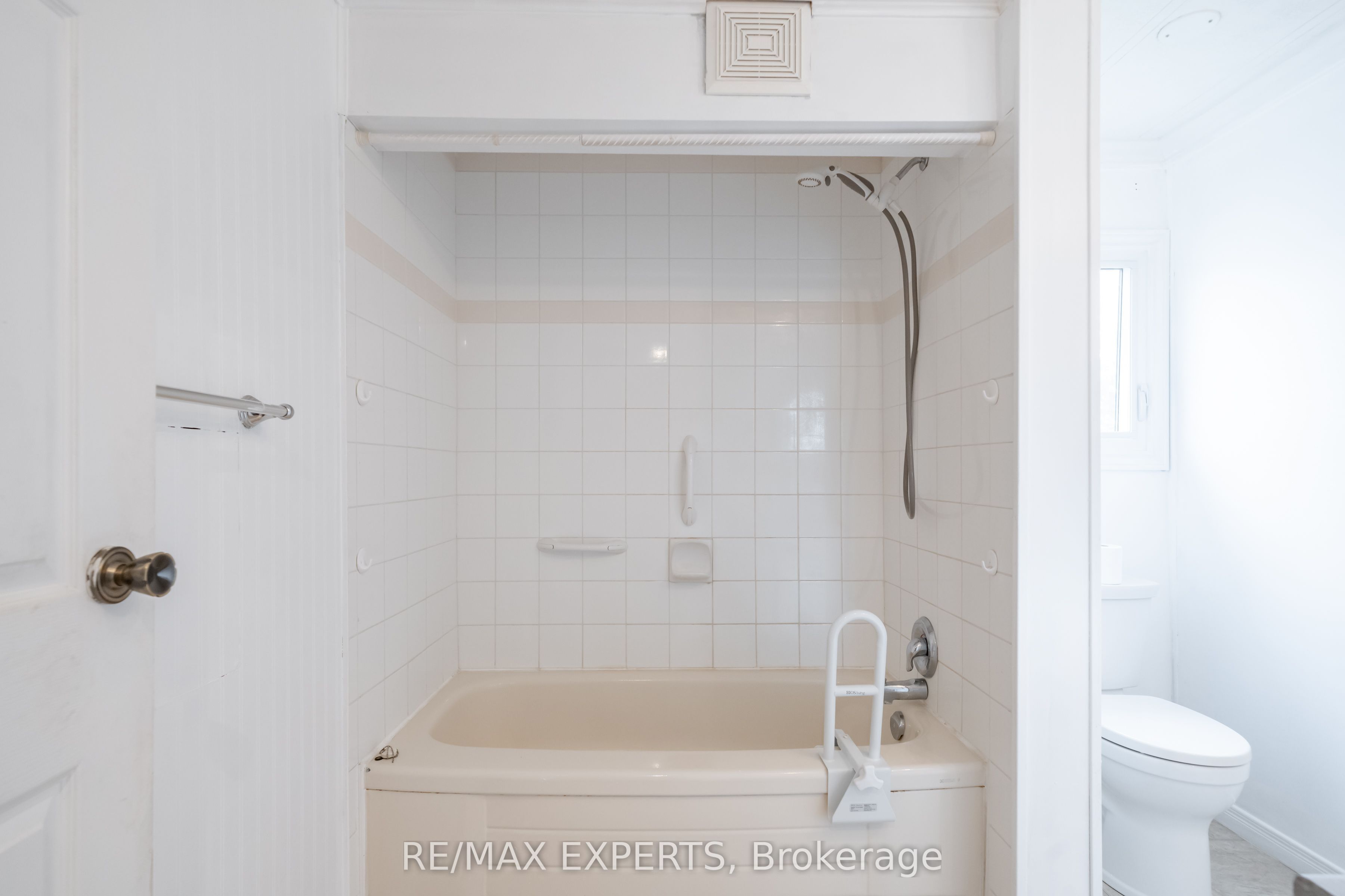 77 Linden Lane Property Photo 13