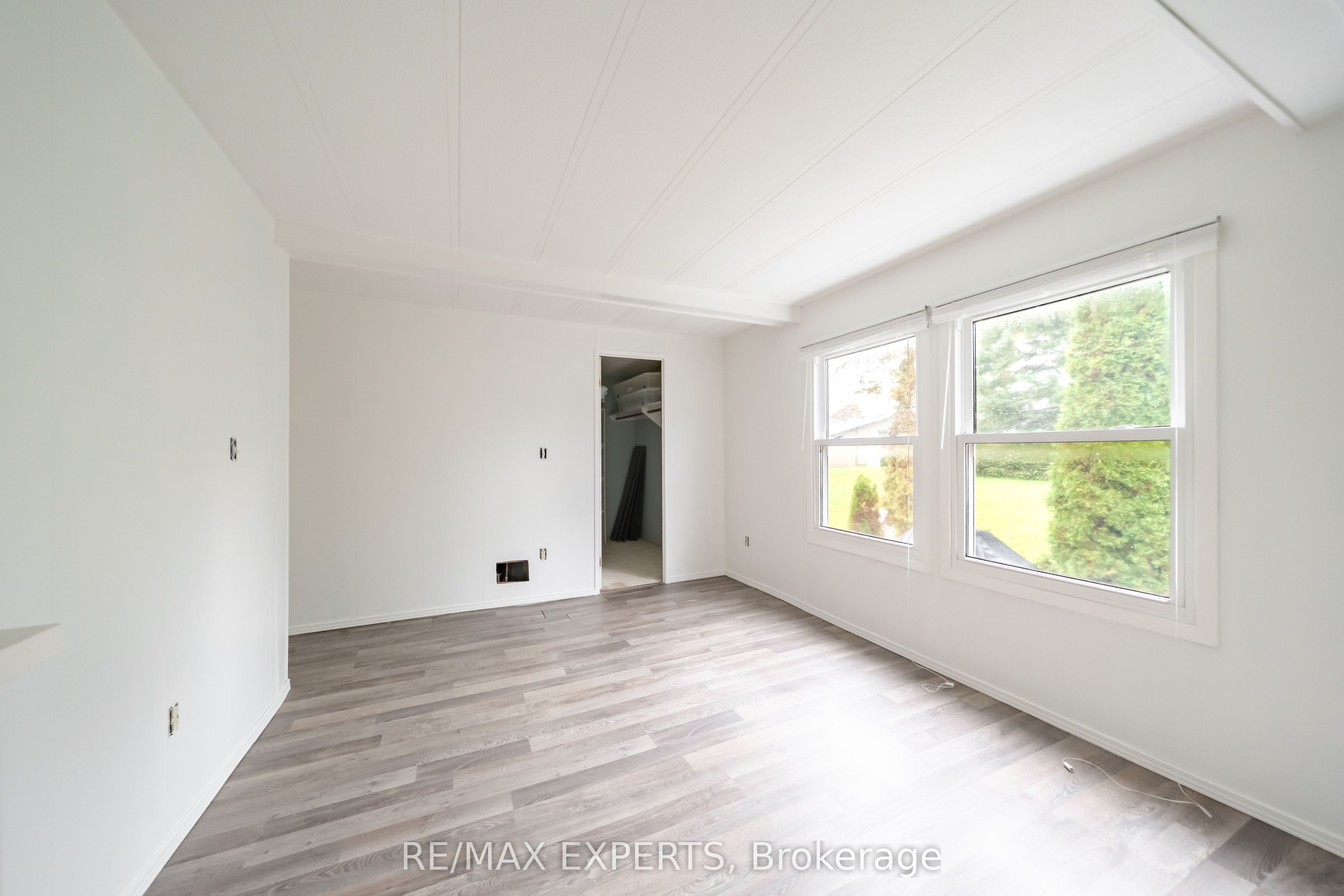77 Linden Lane Property Photo 16