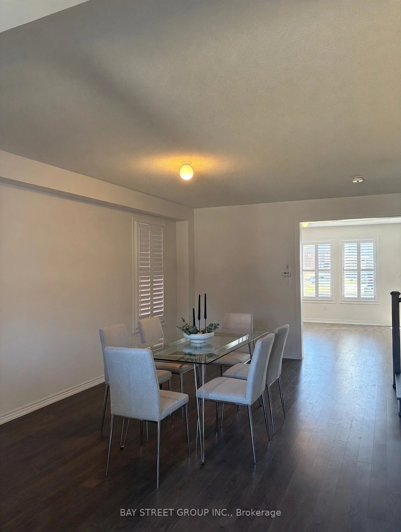 70 Wakefield Boulevard Property Photo 3