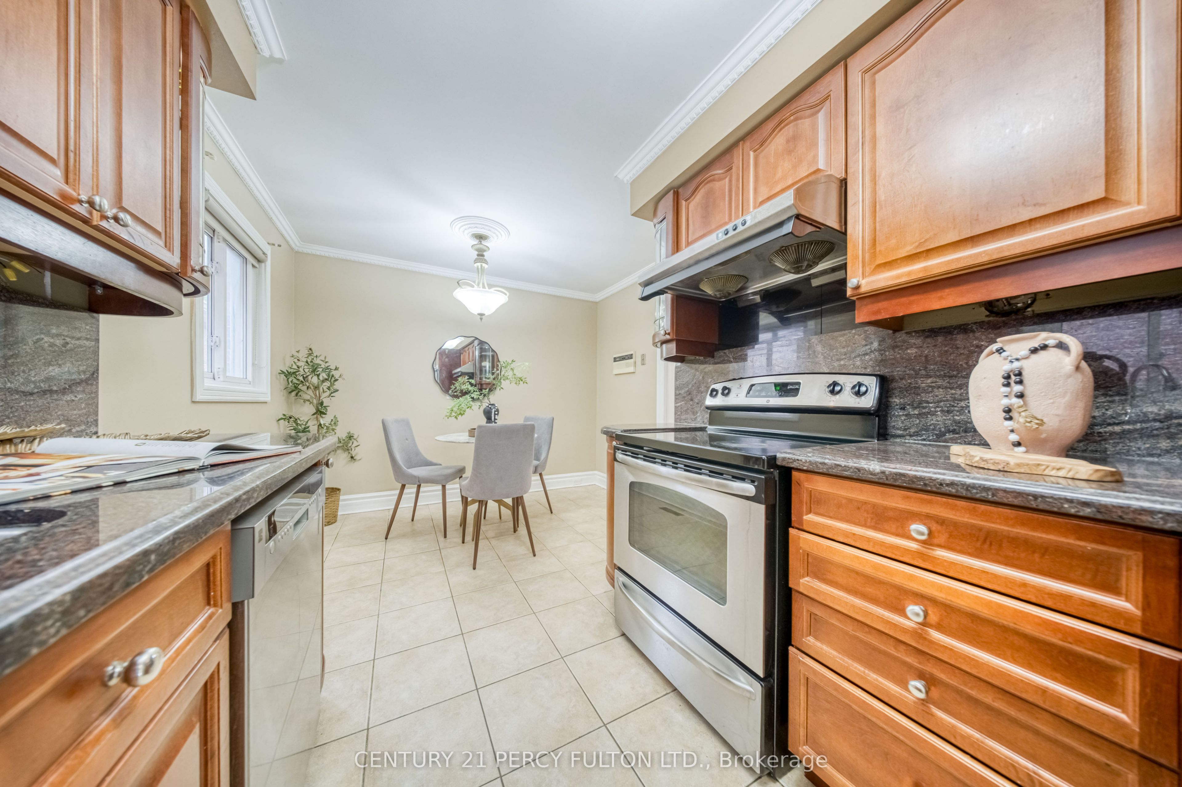 109 Swinton Crescent Property Photo 14