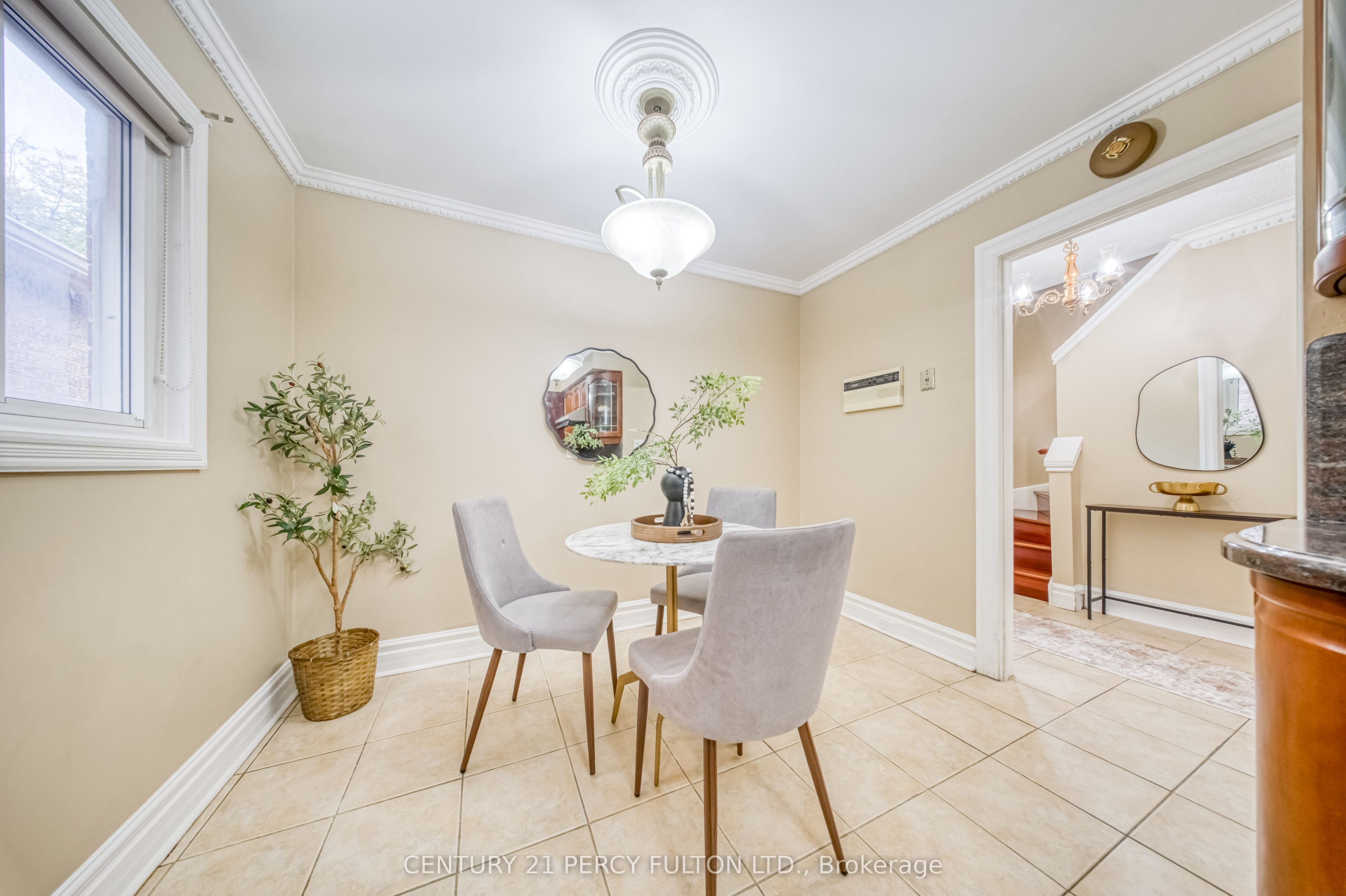 109 Swinton Crescent Property Photo 17