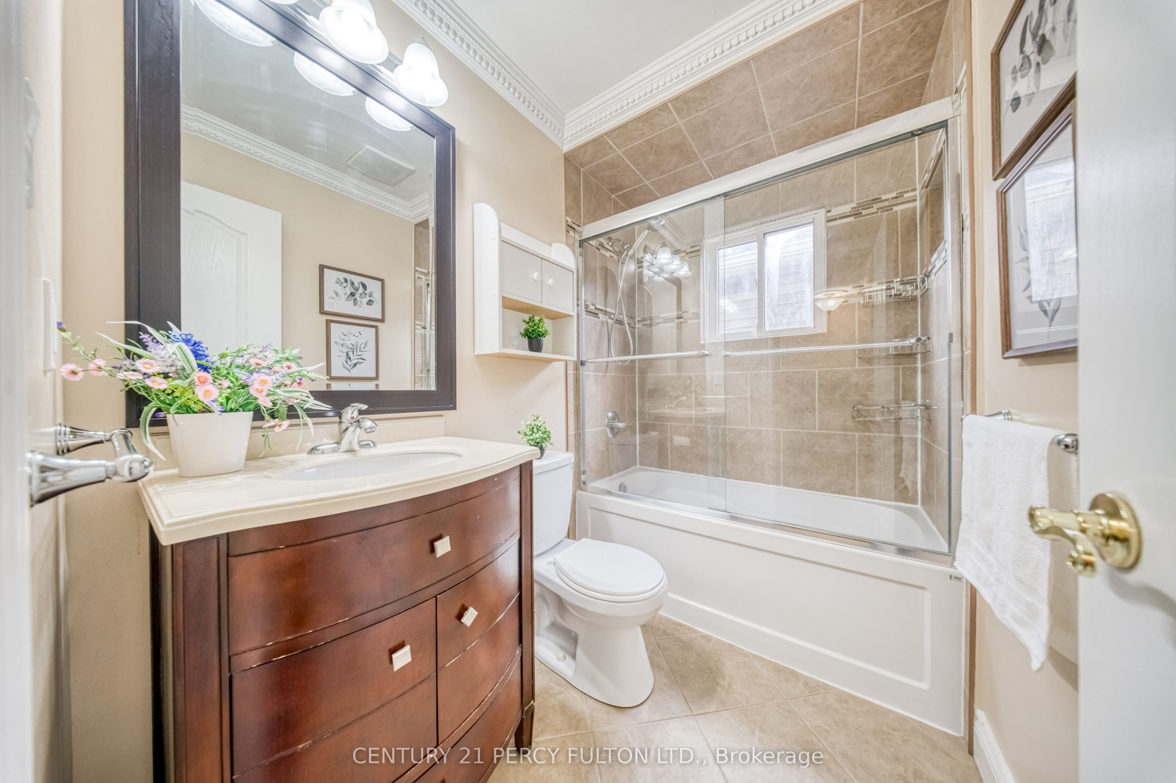 109 Swinton Crescent Property Photo 25