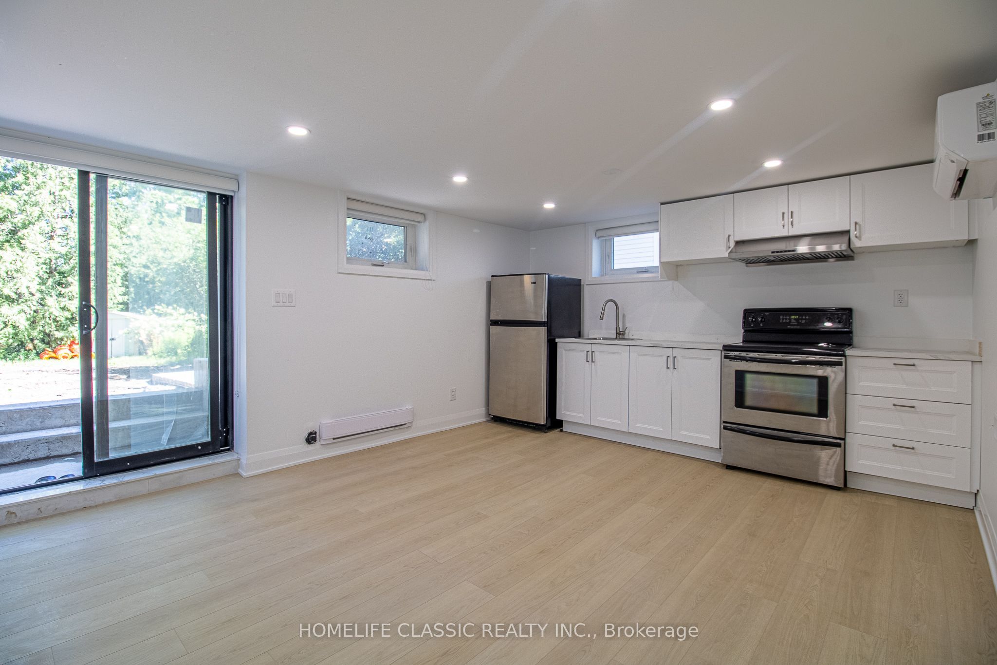 88 Highland Park Boulevard Lower Level Property Photo 2
