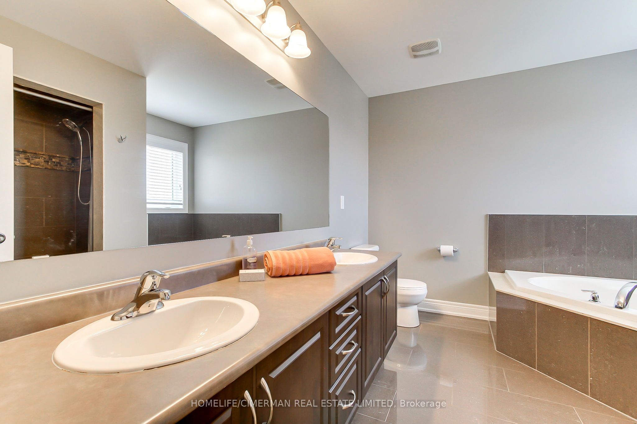 88 Chelsea Crescent Property Photo 32