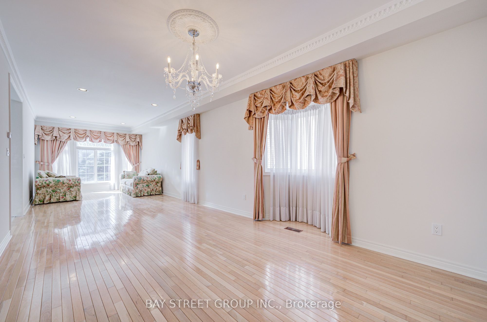 13 Pembrooke Road Property Photo 8